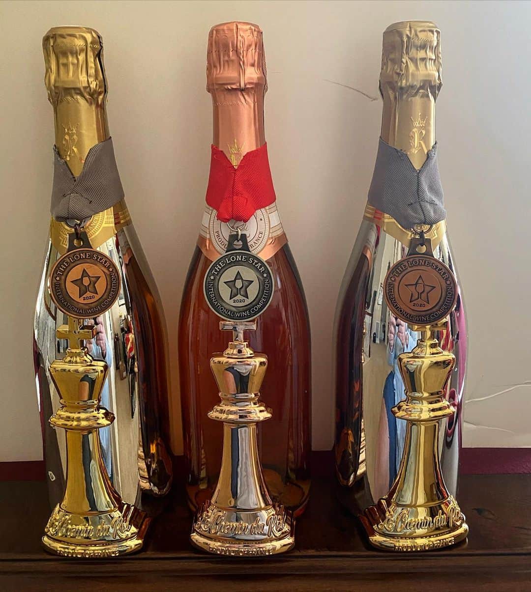50セントさんのインスタグラム写真 - (50セントInstagram)「The King keeps winning awards at food wine competitions.🥇#lecheminduroi #bransoncognac」12月21日 10時50分 - 50cent