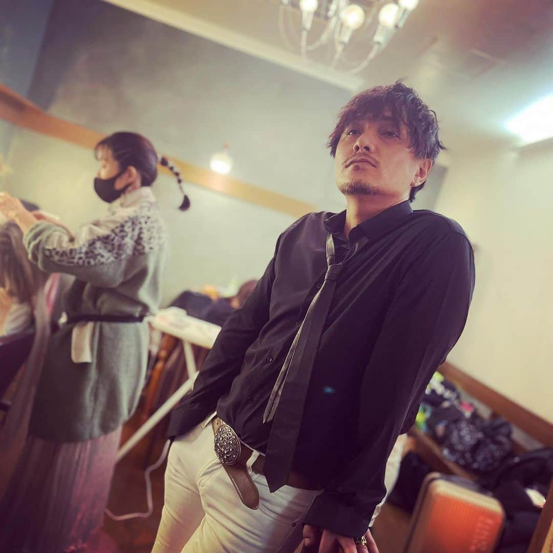 藤重政孝さんのインスタグラム写真 - (藤重政孝Instagram)「LIVE楽屋にて  #mstk #視聴ありがとう #アーカイブあるよ」12月21日 10時48分 - masataka_fujishige