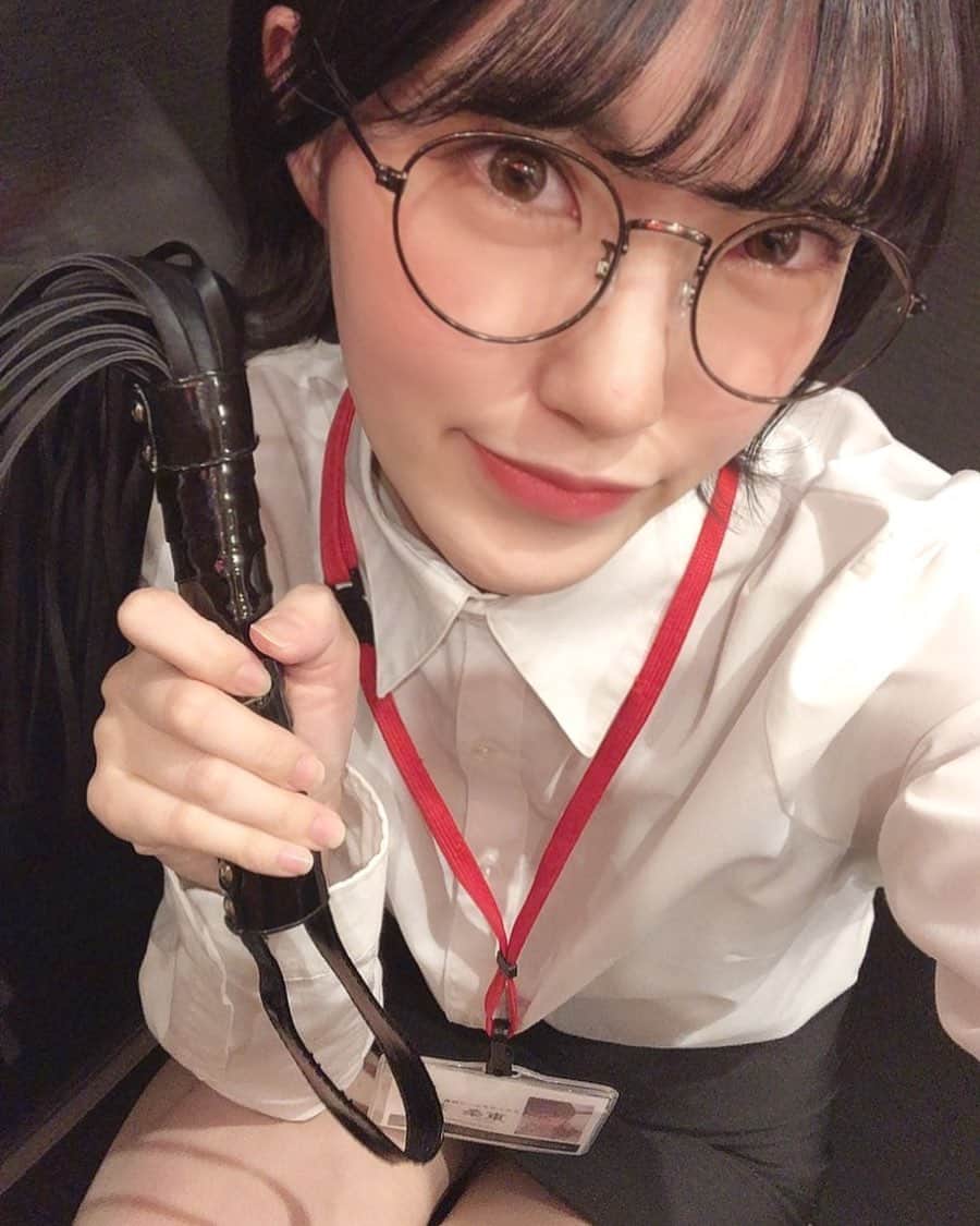 東条蒼のインスタグラム：「＊ ・ ・ 私にムチでばしばし叩かれたいなら、 社員酒場に来るべし。 ・ 哺乳瓶でミルクを与えてもらいたいのなら、社員酒場に来るべし。 ・ ・ 社員バーより、聞き取りやすくて会話がしやすかったです。笑笑 ・ ・ もしかしたら、社員酒場はもう呼ばれないかもしれないけど、、、 その時はよろしくだぜ🍼🍼🍼 ・ ・ ・ #SODLAND #新宿　#女子社員酒場 ・ ・ #ファンディング #ラポルノファンディング ・ #撮影会#東条蒼 #クルーズグループ #セクシー女優 #av女優 #メガネ女子 #黒髪 #ショートヘア #あおたん　#teamメレンゲ #followｍe #following #japan #girl #photooftheday #tagsforlikes #instalike  #台湾 #香港 #粉我 #拍照 #照片 #人像攝影」