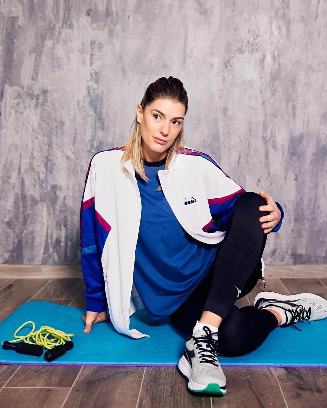 フランチェスカ・ピッチニーニのインスタグラム：「Fare di ogni difficoltà un’opportunità 💪🏻💪🏻#thestepmanifesto #diadora #diadorasport @diadoraofficial #ad」