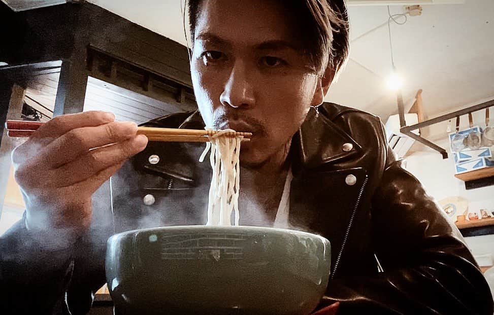 DJ ACEのインスタグラム：「🍜 #CheatDay #ACE1」