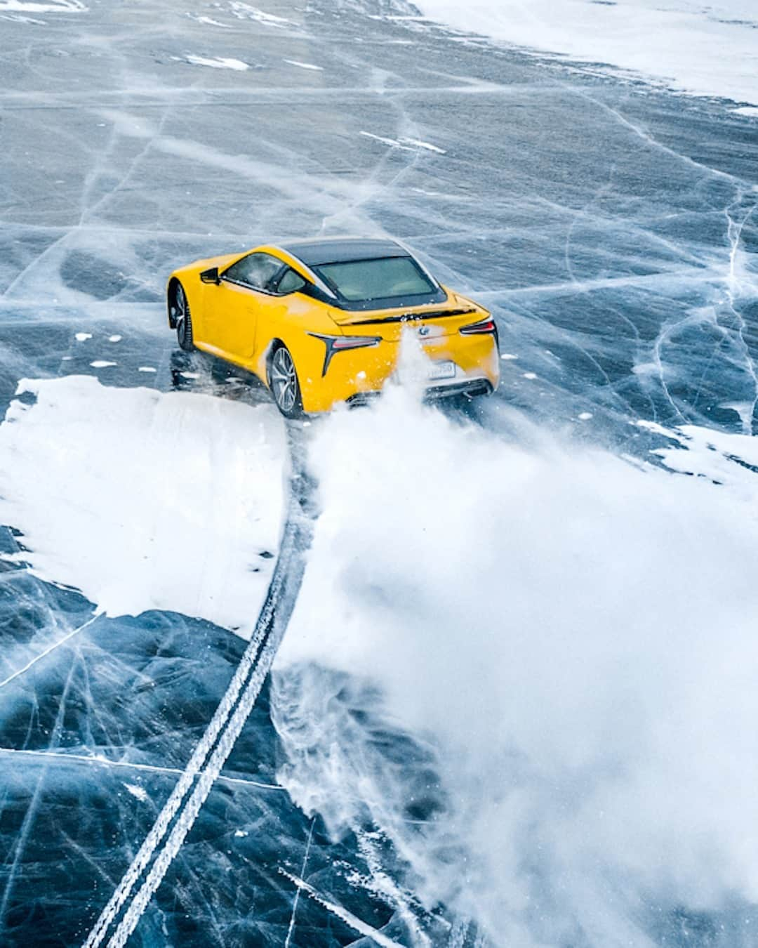 Lexus UKさんのインスタグラム写真 - (Lexus UKInstagram)「Russian drifting champion @shikov_nikita puts the #LexusLC through its paces in sub-zero temperatures on Lake Baikal in #Siberia.  Click the link in our bio to read more.  #Design #CarDesign #Automotive #Lexus #CarsofInstagram #LuxuryTravel #Luxury #Lexus #Ice #Winter」12月21日 22時00分 - lexusuk