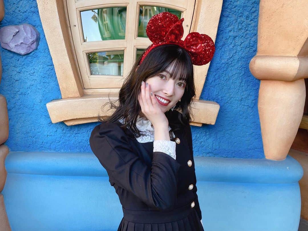 日下部美愛のインスタグラム：「ちょっと前に行ったんだ〜 少しずつ写真載せていくから飽きんとってなあ  #disney #disneyland #disneysea #ディズニー #ディズニーランド  #ディズニーコーデ #カチューシャ #ZARA #tokyodisneyresort #tokyodisneyland  #멋스타그램 #데일리룩 #코디 #패션 #옷스타그램」