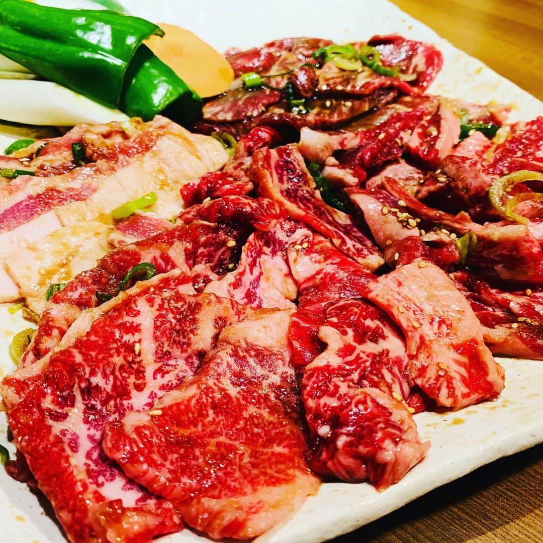 アクア新渡戸さんのインスタグラム写真 - (アクア新渡戸Instagram)「今日も沢山遊んで沢山食べました🤗 先ずファンタジーキッズリゾートに行き 何時間だろう？ 1日コースでたっぷり遊んで 十亜も大興奮😆 滑りだいで勢いよくすってんころりんしても エンドレスに滑ったり ボールプールで跳ねたり転んだり ママゴトスペースでもずっと遊んでて 帰りは名残惜しそうでした😅  帰りに焼肉屋さんによって ソートーお腹空いてたみたいで 何度もお肉のオカワリを要求されました😅 肉食のDNAしっかり受け継いでくれてます😉🥩  また行こうね😉  #ファンタジーキッズリゾート港北  #ムスメはしゃぐ  #エンドレス #焼肉屋さん  #娘おかわりしまくり  #沢山あそんだね」12月21日 22時19分 - amiaquanitobe