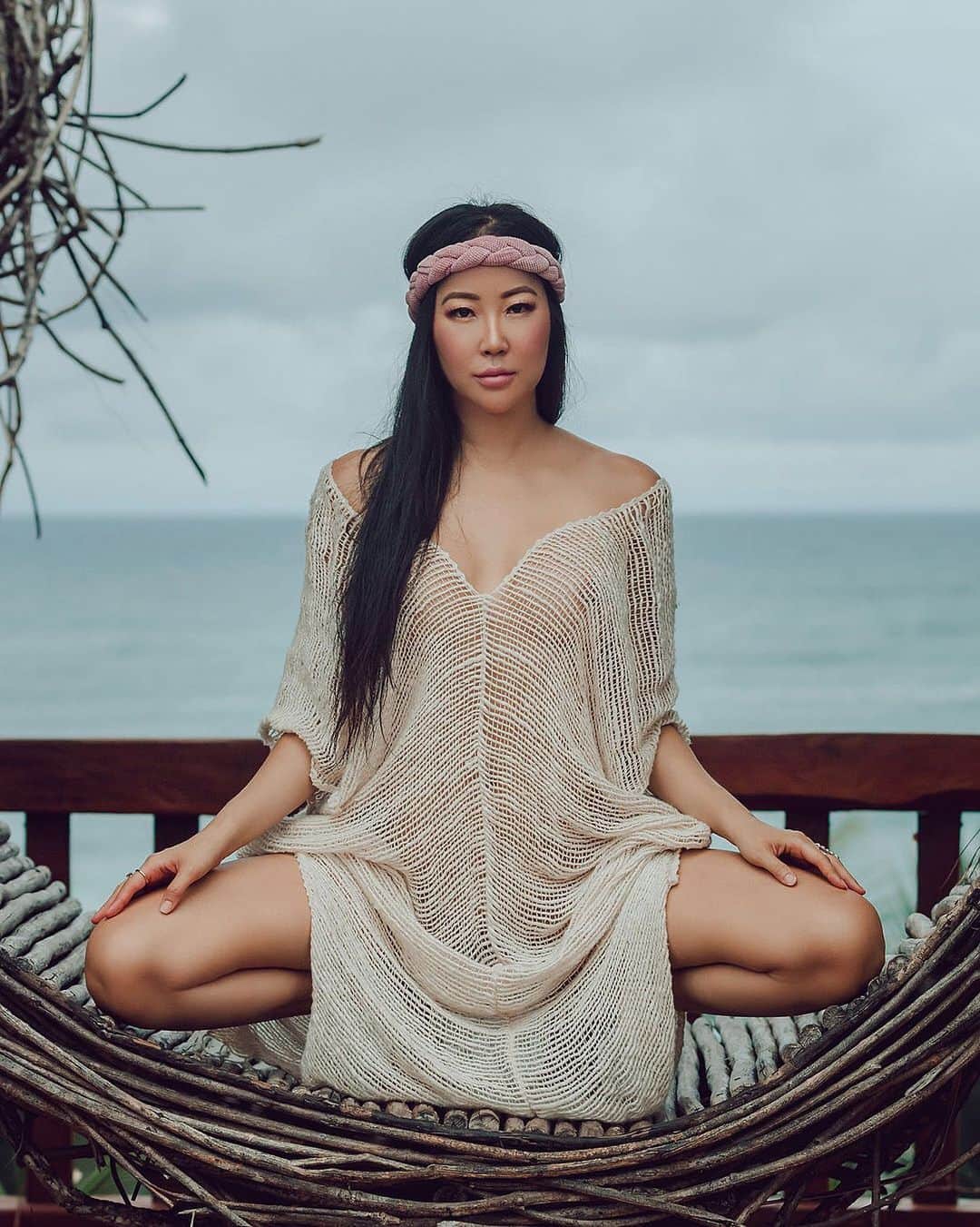 GODDESS OF LOVEのインスタグラム：「Total fulfillment and bliss is possible. You won’t find it in the material world; fame and friends won’t get you there either. It’s your spiritual connection, the depths of your soul, and expanding your world that will maintain your bliss. If you are interested in learning more about how I can help see the link in my bio or check out sendtothemoon.com ❤️ @themoonmaisonportal 🌝」