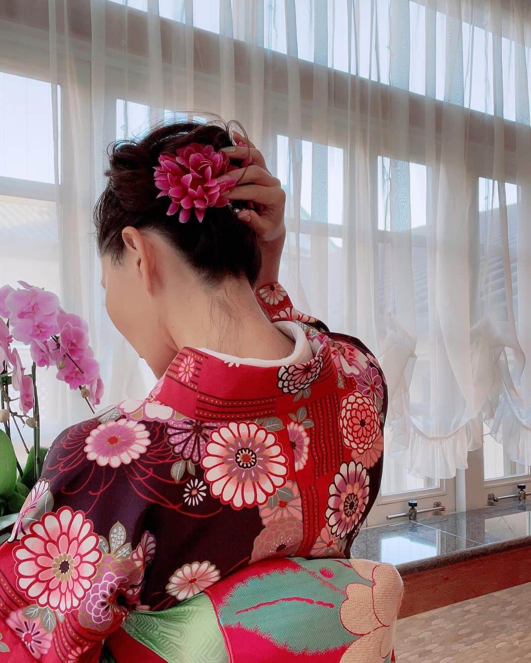 マキろんのインスタグラム：「美観地区の観光にピッタリ❣️ 着物は姫乙女さんでレンタルしました❣️😌 袴着もあるし カップルプランもありましたよ✨ #山内智恵#マキろん#japanesegirl #bikanchiku #okayama#kurashiki #美観地区#岡山#倉敷 #大好きな場所#着物レンタル #姫乙女」