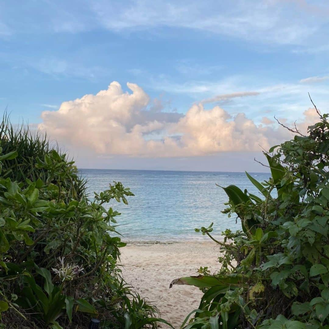 船越涼太さんのインスタグラム写真 - (船越涼太Instagram)「宮古島Part2✈️青い海🏝  #沖縄#okinawa #宮古島#ビーチ#beach #miyakojima #海#sea#travelphotography #travel #旅行#沖縄旅行 #宮古島旅行 #instagram #instapic #島#石垣島#ana」12月21日 14時04分 - 2754ryota