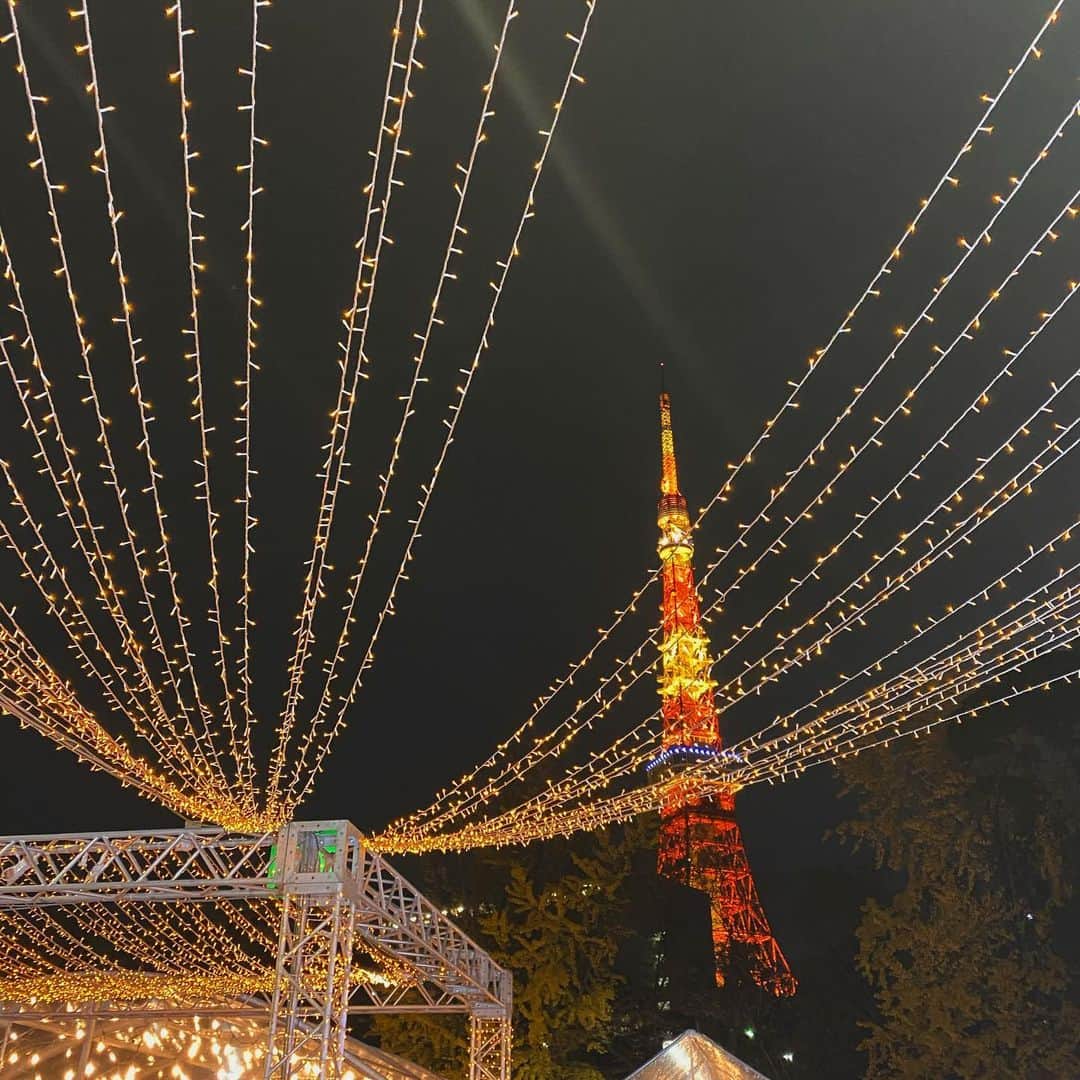 江野沢愛美さんのインスタグラム写真 - (江野沢愛美Instagram)「芝公園のクリスマスマーケットに行った時の🗼✨」12月21日 14時10分 - enosawa_manami
