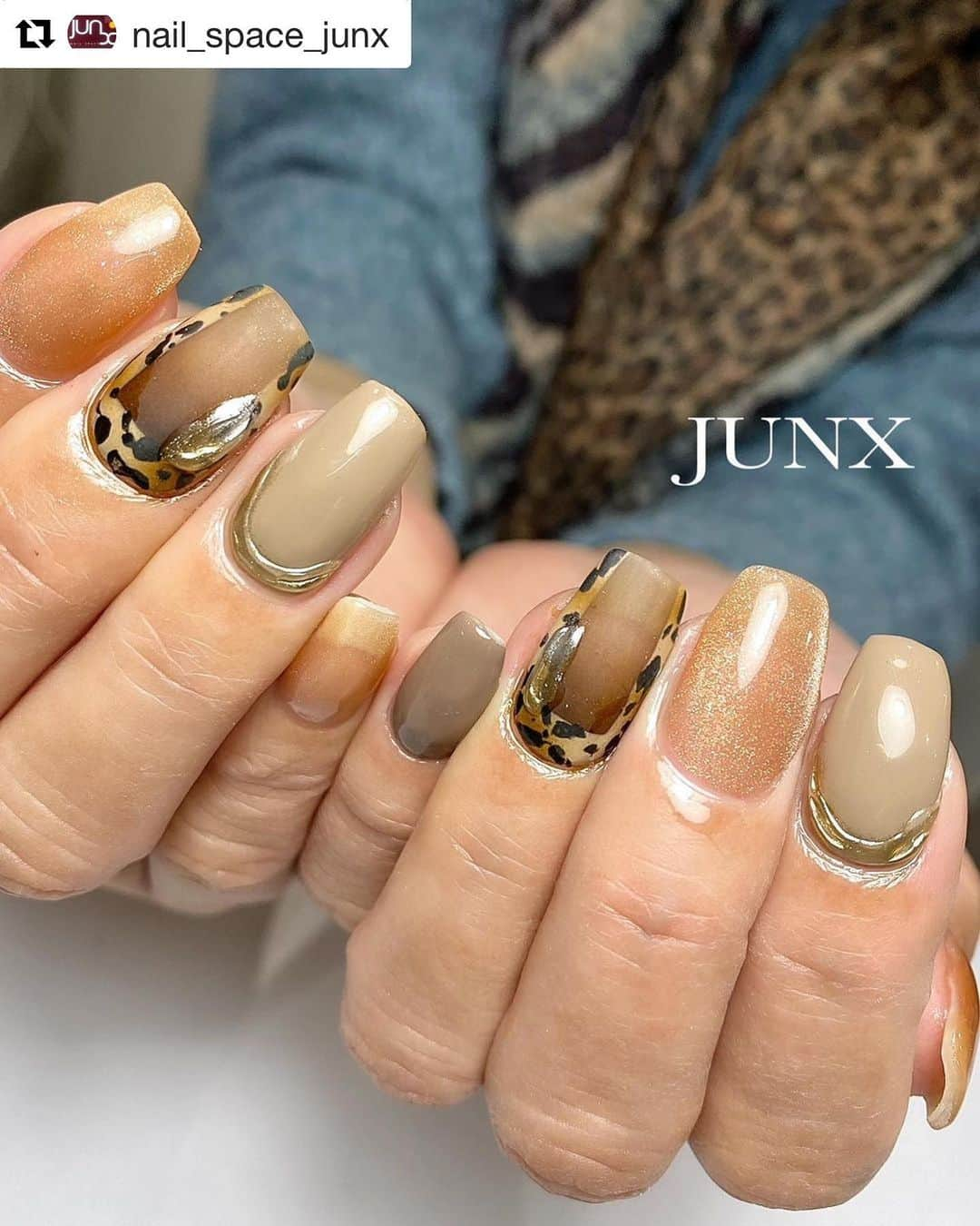 LEAFGEL PREMIUMさんのインスタグラム写真 - (LEAFGEL PREMIUMInstagram)「#Repost @nail_space_junx with @get_repost ・・・ レオパード♡  初レオパードなお客様♡ とても良くお似合いでした😊✨  @leafgel_premium 512 511 #スペースオペラ02 @leaf_selection  002  #レオパードネイル  両店舗お得なクーポンもありますので、ご活用ください♪  神戸三宮店　0783351088 小野店　0794633777  コロナ対策も徹底してお待ち申し上げます。  #ネイリスト募集  #アイリスト募集 #神戸ネイル #leafgelpremium  #nail #nails #nailart #naildesign  #gelnails #リーフジェル #leafgel  #ネイル#ネイルデザイン #美甲#光療美甲#네일 #オトナネイル#フィルイン #ジュンクス #junx#nailspacejunx #小野市ネイルサロン  #三木市ネイルサロン #加古川ネイルサロン #神戸ネイルサロン  #三宮ネイルサロン  #佐藤淳子」12月21日 14時50分 - leafgel_premium