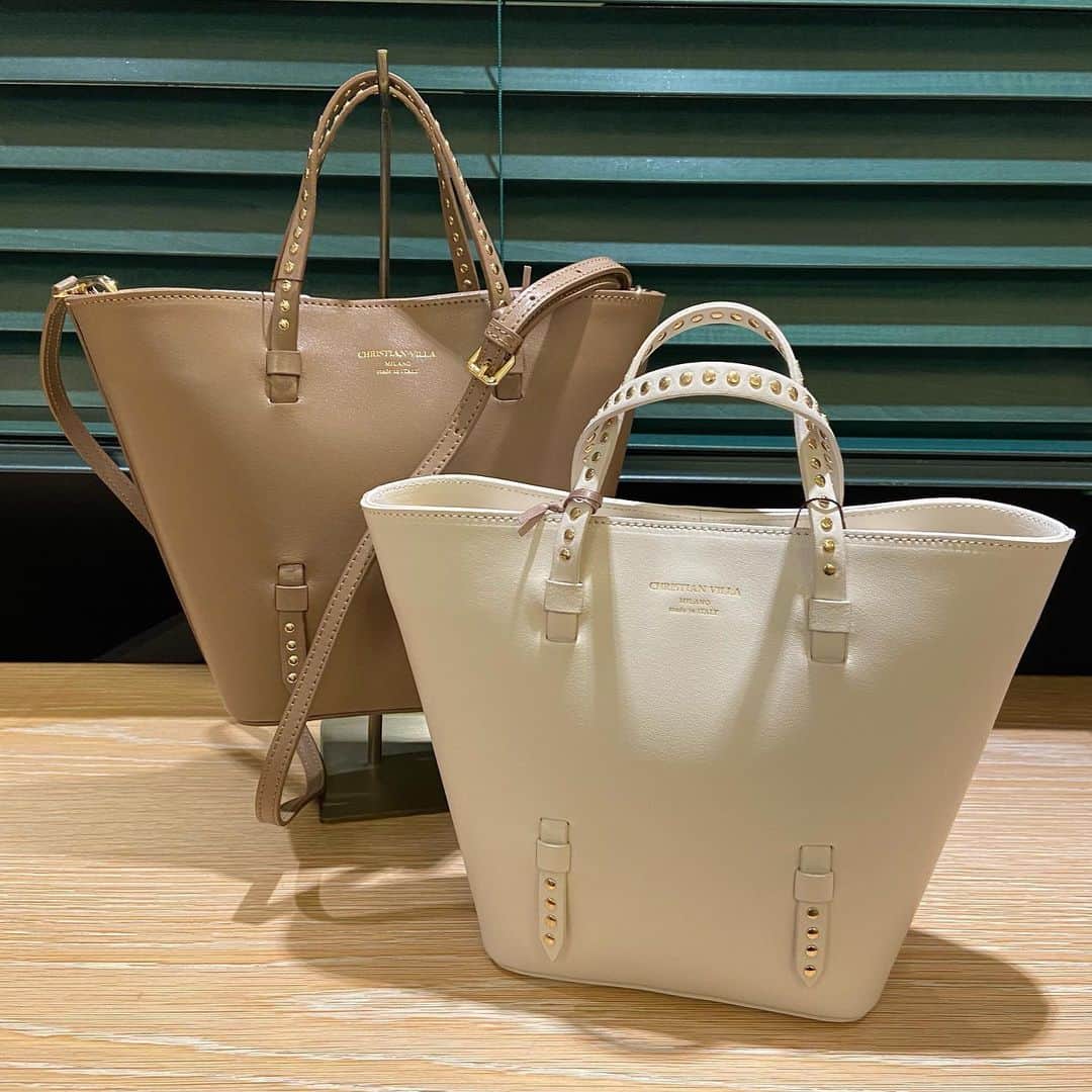 ビームス金沢さんのインスタグラム写真 - (ビームス金沢Instagram)「上品な印象にスタッズのアクセントが効いてます✨  price¥20,000+tax  #BEAMS#DemiLuxeBEAMS#ATouchofLuxe#ishikawa#kanazawa#japan#beams金沢#ootd#デミルクスビームス#石川#金沢#日本#ビームス金沢」12月21日 15時38分 - beams_kanazawa