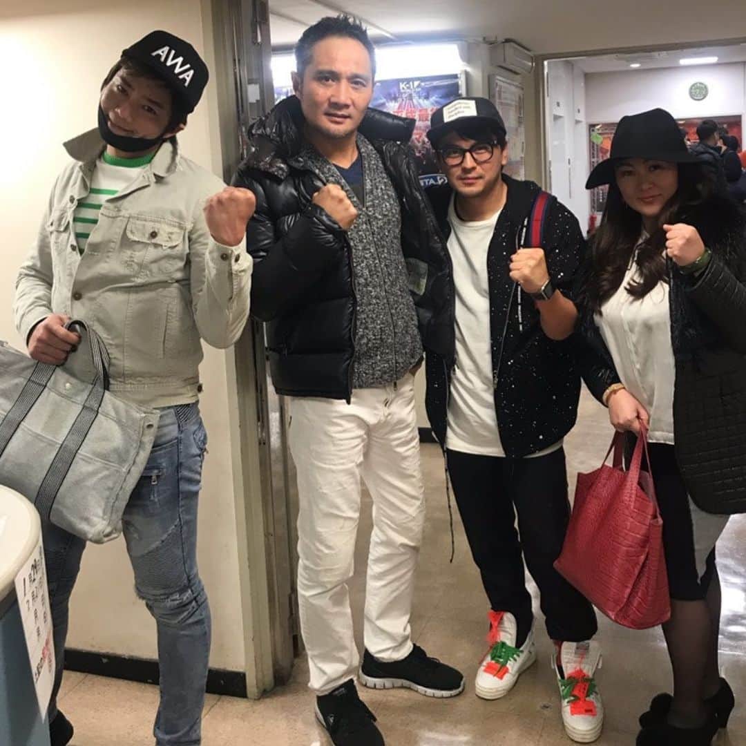 のインスタグラム：「小さい頃憧れだった　竹原慎二さんに逢いました！☺️💖⭐️  歳を取られても全くお変わりなくかなりイケメンでした！  #竹原慎二 #ガチンコファイトクラブ #ボクシング」