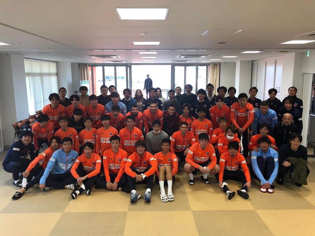 のインスタグラム：「. 1年間応援ありがとうございました！ 来年は必ず良い年にしよう！  #No43 #山田将之 #大宮アルディージャ」