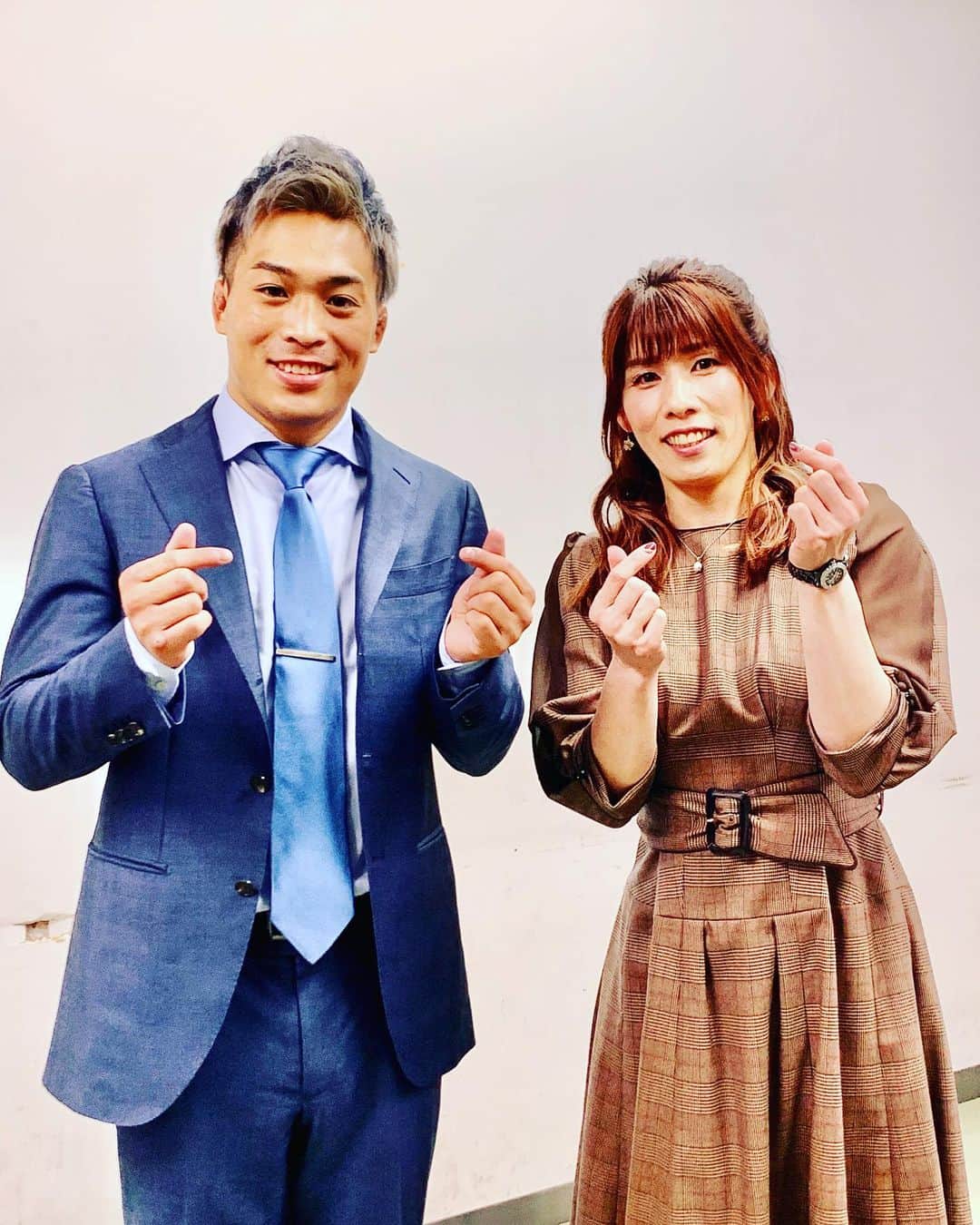 太田忍のインスタグラム：「沙保里さんにパワーもらってきました！  #レジェンド #rizin26」
