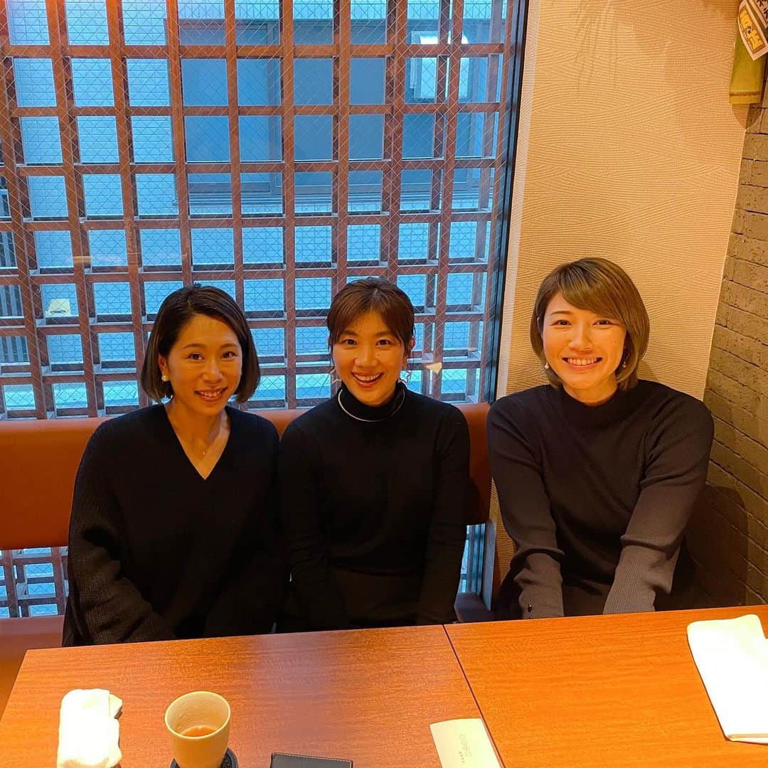 狩野舞子さんのインスタグラム写真 - (狩野舞子Instagram)「・ 結構前になっちゃったけど、美人ママ2人とランチしましたー🤗💕 ・ 美しい2人を前に美味しいご飯を食べることができて幸せ過ぎた🤤🥢笑 ・ 話が尽きない尽きない… また落ち着いたらぜひお願いします〜😭 ・ #潮田玲子 さん #中川真依 さん #美人ママ元アスリート」12月21日 17時49分 - kanochan715