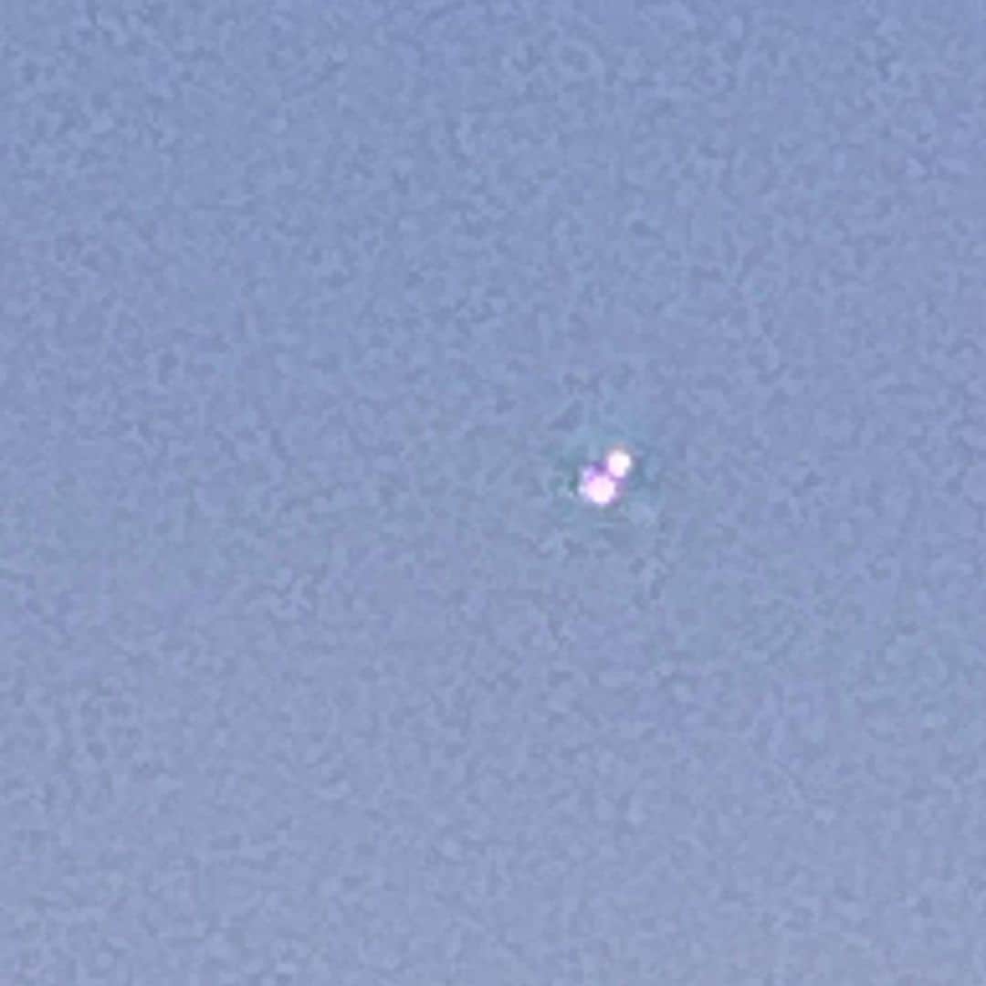 佐藤尚之のインスタグラム：「397年ぶりの、木星と土星の超大接近！ iPhoneでもギリギリ撮れる。  いまだよ！ 沈んじゃうよ！  そして、これを境に「風の時代」へ。」