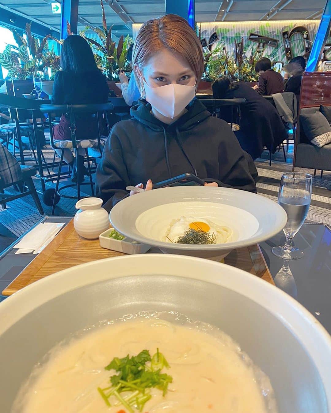 中村里彩のインスタグラム：「* * またごはんいきましょうって言った 次の日には行くスタイル🕺🏻✨」