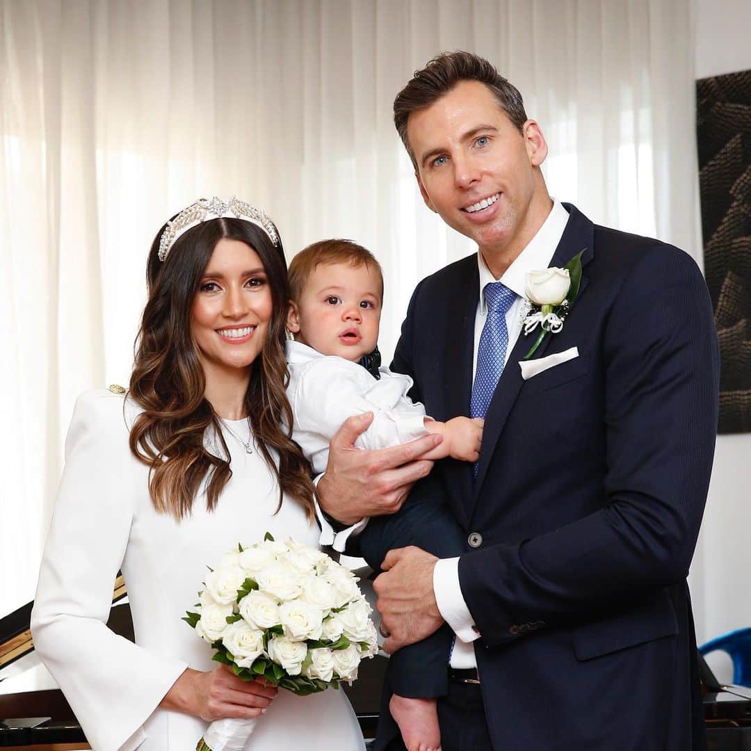 グラント・ハケットのインスタグラム：「I feel so blessed to call you my beautiful wife @sharhackett . With a year that’s been filled with so much uncertainty it’s been such a perfect way to finish off 2020. With COVID-19 continuing to delay our nuptials and the ability to properly plan our wedding, with all of our friends and family in the one location both locally and from overseas, Sharlene and I just wanted to say “I do”! 🎊   We are equally as excited to celebrate this milestone once we can properly plan a larger event with more certainty and celebrate with all of the amazing people we have in our lives. Even though this is not our “official” wedding with all of our friends and family, it still could not have been a more intimate and perfect way to marry my best friend. I will always take care of you and our family. I love you with all of my heart ❤️. Thank you to Jagger Hackett for being the most amazing ring bearer and best man 👊 and our best friends @felipe_may_araujo @em.turner_araujo to witness this special moment. 🥳」