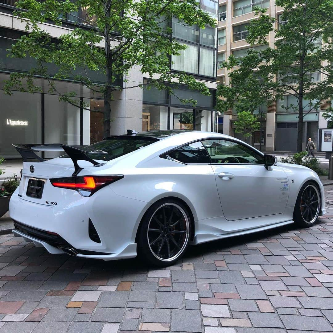 Spirits Artisanさんのインスタグラム写真 - (Spirits ArtisanInstagram)「Lexus RC owner：@muro66jp Artisanspirits/// Sportsline blacklabel www.artisanspirits.co.jp #artisanspirits #artisan #asms #as #lexus #lexusrc #rc #bodykit #blacklabel #corarta5 #yokohamatire #blitz #japan #jp #butlertire #evasivemotorsports #jworksunlimited #premierautowerkz #suvproject #kanooperformance #car_life_staff #トラウム #車庫小舗 #nigeljdmparts #advanced_auto_performance  #mr__lexus #jackspna #ottoautoservice」12月21日 19時08分 - artisan_spirits