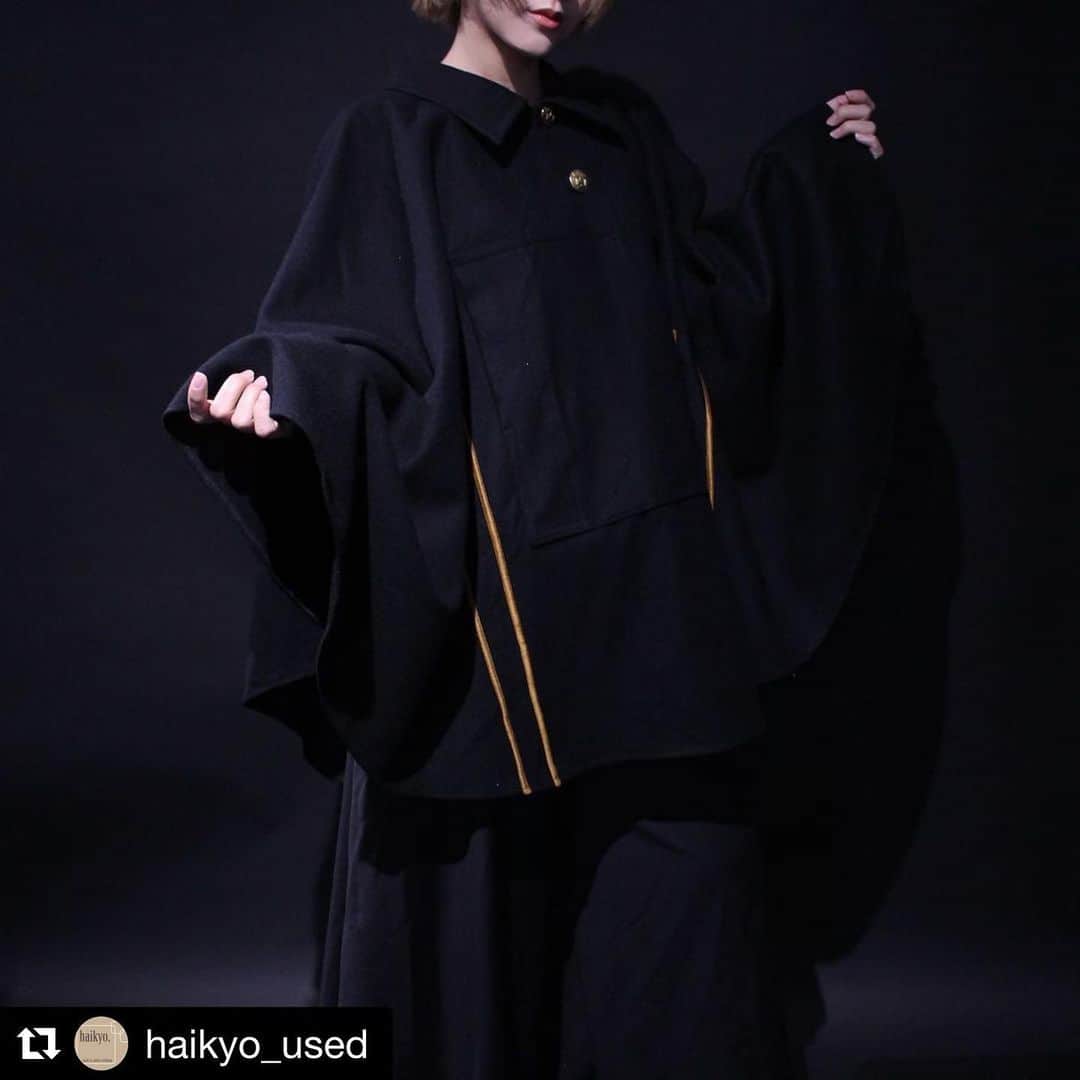 のインスタグラム：「ぽんちょ🦇！ @haikyo_used  . #古着 #古着屋巡り #下北沢  #派手髪 #モデル #下北沢古着屋  #used #model #simokitazawa  #ファッション #ファッション通販  #ショートヘア  #お洒落さんと繋がりたい」