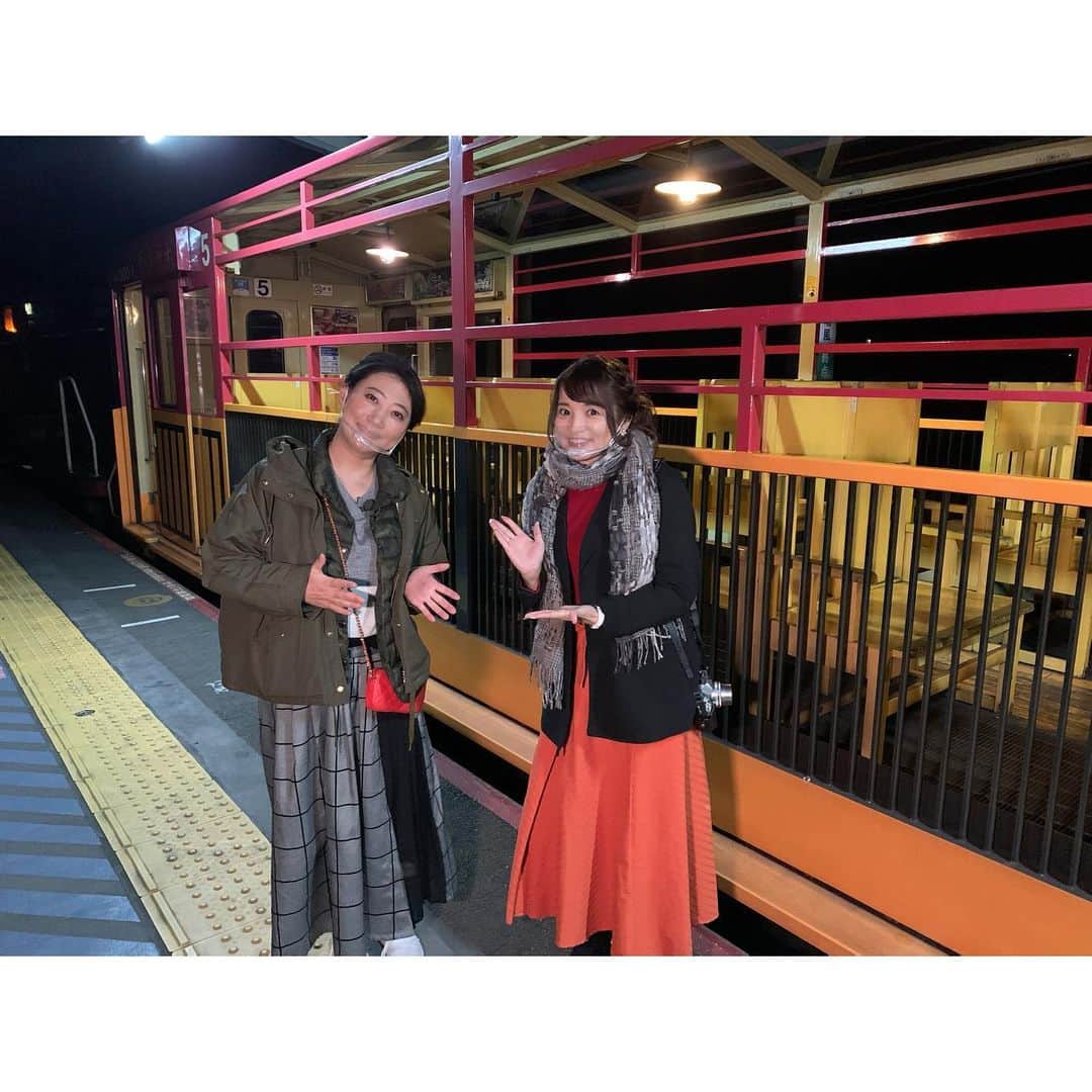 のインスタグラム：「今日の #BS日テレ #友近 さん #礼二 さんの #妄想トレイン🙌🏻🚃✨  いよいよ！ 窓口も、スタジオも 飛び出してしまいました！😂😂😂✨  鉄道系YouTuberさんの中で〝神〟と呼ばれる スーツさんも初登場☺️ 硬派で真面目な方というイメージですけれど、 トーク中に時折見せる笑顔が大変素敵でした♪ お話しできて光栄です‼️  是非是非！ 皆さん奮ってご乗車ください(●'ᴗ'σ)σணღ*🚃  ※友近さんはインスタなさっていないので ご友人の #水谷千重子 さんを タグ付けさせていただきましたෆ (*´꒳`*)🌸  #BS日テレ #友近礼二の妄想トレイン #月9は妄想旅 #鉄オタの月9 #友近 さん #礼二 さん #徳永ゆうき さん #久野知美 #南田裕介ホリプロマネージャー」
