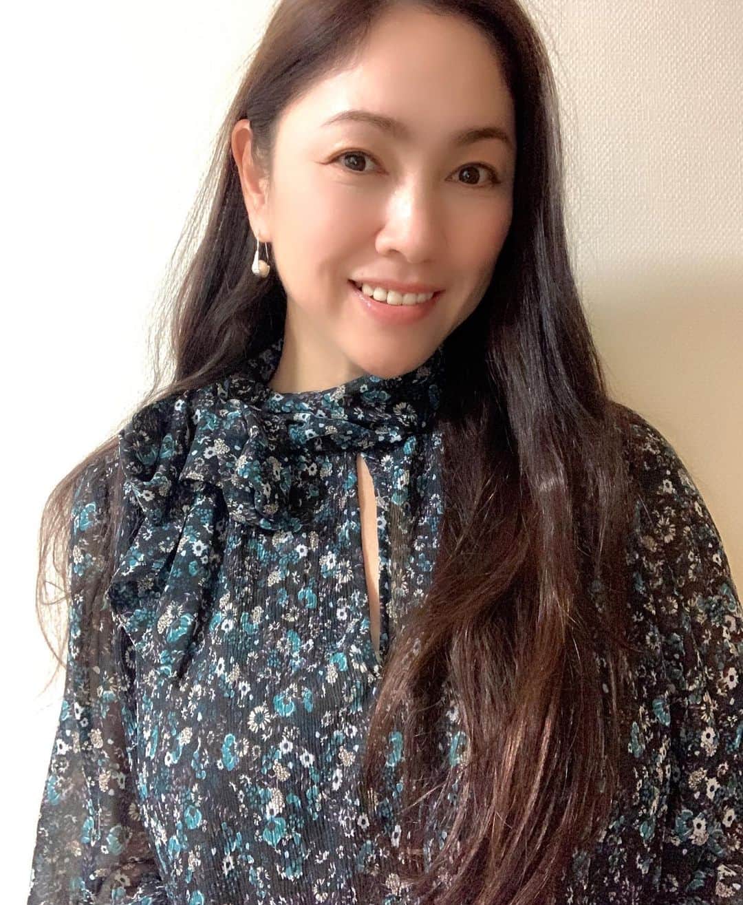 田中悦子さんのインスタグラム写真 - (田中悦子Instagram)「今週も宜しくお願いします❣️⠀  Yahooニュースに載ってたんだけど、 インフルエンザとコロナに負けないためには免疫力アップの効果があるヴァナーナ🍌がいいらしいですよ👍  私はヨーグルトとバナナの組み合わせが好きです☺️☺️⠀ ⠀ 年末までファイトですよー❣️⠀ ⠀  #免疫力アップ #バナナがいいらしい #今週も宜しくお願いします」12月21日 19時14分 - etsuko.reborn25