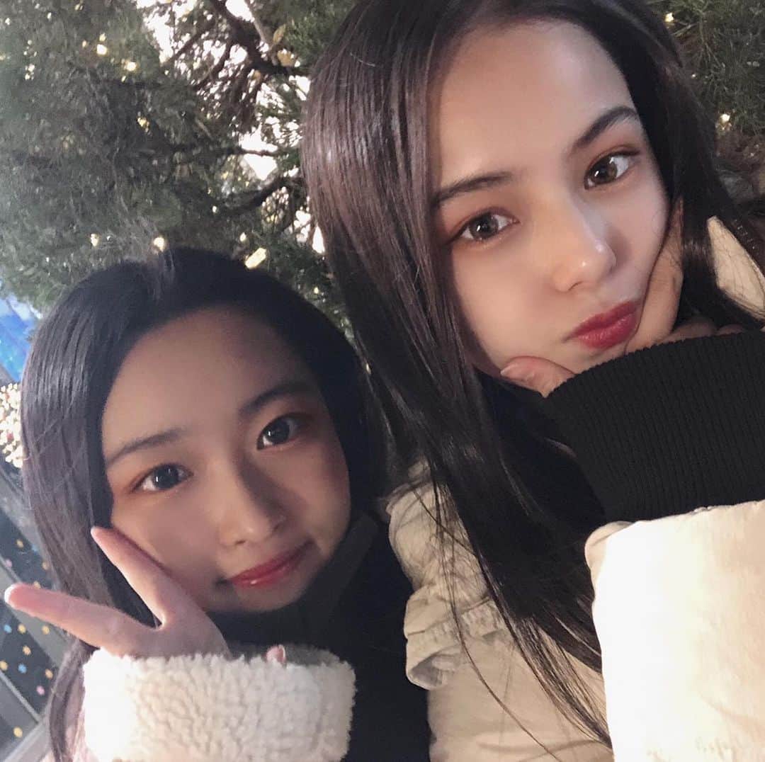 稲垣姫菜のインスタグラム：「りりちゃんと色々な所に遊びに行けて楽しかった~❥❥❥ 受験が終わったらまた遊びたいな🙄💭 ・ ・ ・ #新宿 #新宿アイランドタワー #selfie」