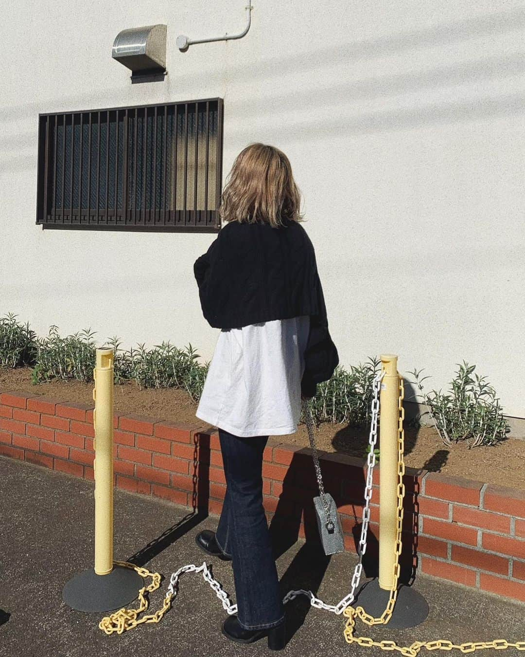 yuikoさんのインスタグラム写真 - (yuikoInstagram)「この日全身 @flugge_official だったな🕴🏼 knit:HN short knit tops inner:BF long sleeve tops bottoms:indigo flare denim #flugge」12月21日 19時51分 - _yuiko__