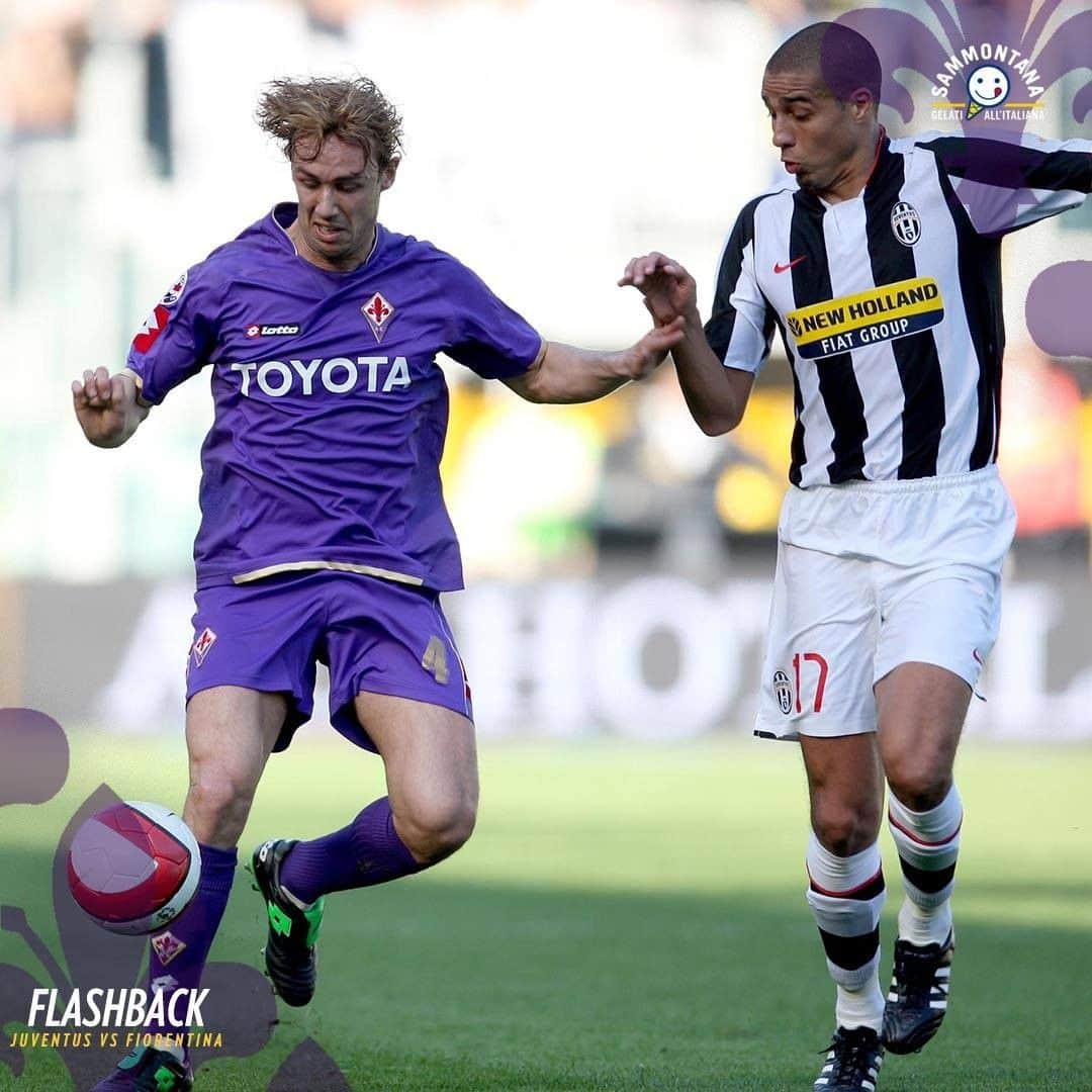 ACFフィオレンティーナさんのインスタグラム写真 - (ACFフィオレンティーナInstagram)「FLASHBACK  🎞️   🆚 Juventus 📅 2008 ⚜️ Donadel   Powered by @gelatisammontana  🍦  #ForzaViola 💜 #Fiorentina」12月21日 20時00分 - acffiorentina