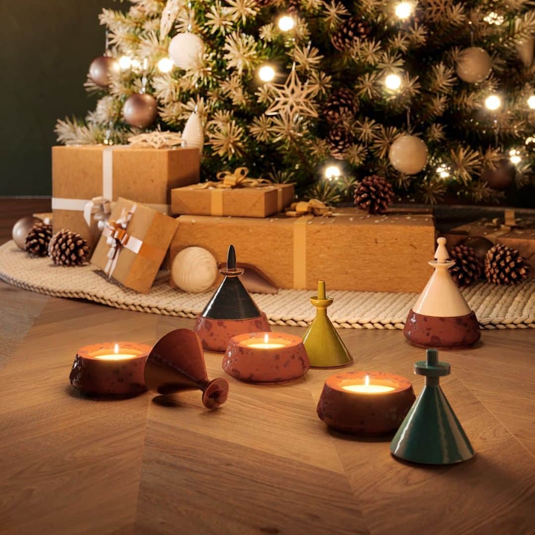 Natuzzi Officialさんのインスタグラム写真 - (Natuzzi OfficialInstagram)「It is something that encloses the essence of Puglia, our motherland. It is something handmade that recalls that unique feeling of handmade. It is the Trullini candle from the Natuzzi Italia Christmas Collection.   #milan #natuzzi #NatuzziItalia #Italy #Puglia #design #lifestyle #style #furniture #homefurniture #madeinitaly #living #interiordesign #decor #furnituredesign  #homedesign #inspiration #interior #chirstmas #christmas2020」12月21日 20時00分 - natuzzi