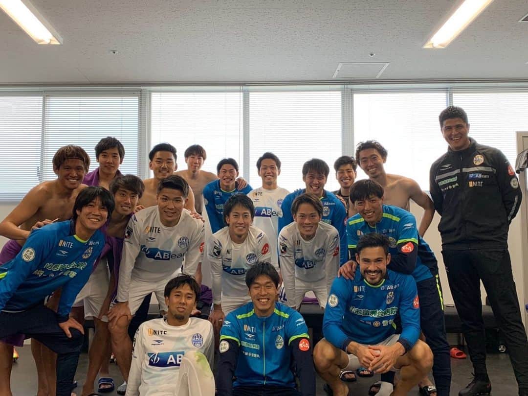 野田裕喜のインスタグラム：「2020年シーズン終わりました！ 目標だったJ1昇格が出来ず悔しい一年になりましたが同時に、チームとしても個人的にも成長出来たと思っています。 来年は自分の力で山形を優勝、J1昇格させたいと思います！ 応援ありがとうございました！」