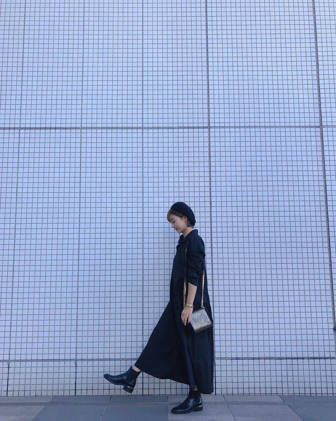 指出瑞貴さんのインスタグラム写真 - (指出瑞貴Instagram)「👗👗🖤🤍💛👑🎩 #さ私服 🧜🏻‍♀️ ロング丈バランス👍❤️ #lookeshop #wwwproject #wwwlook  #béret #korea #shoes #zara  #bag #armani  #accessories #toryburch #4℃」12月21日 20時14分 - sashidemizuki