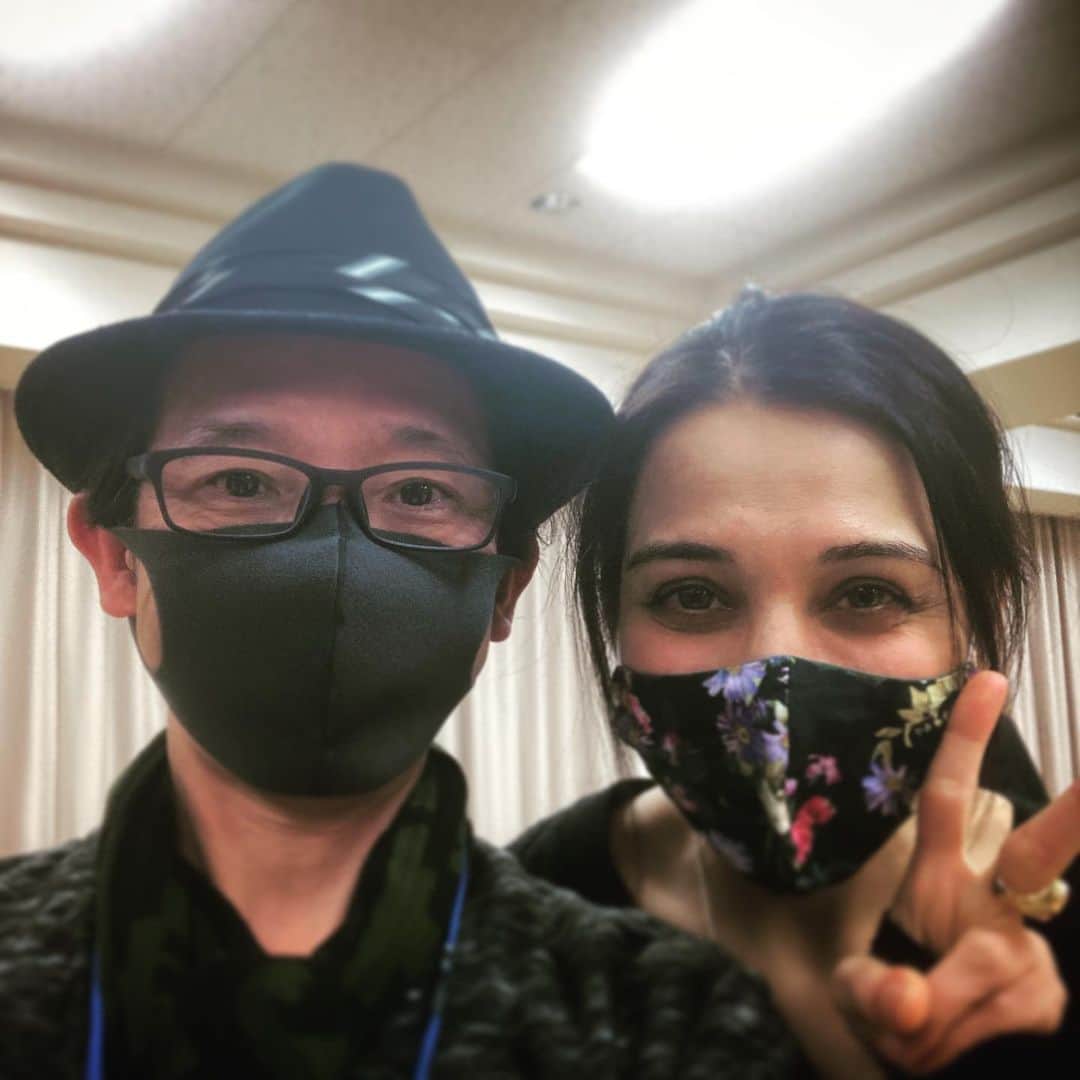 松田洋治さんのインスタグラム写真 - (松田洋治Instagram)「サっちゃんが来た！尊敬すべき人生を生きている彼女を誇りに感じています。 #サヘルローズ」12月21日 20時24分 - youjimat