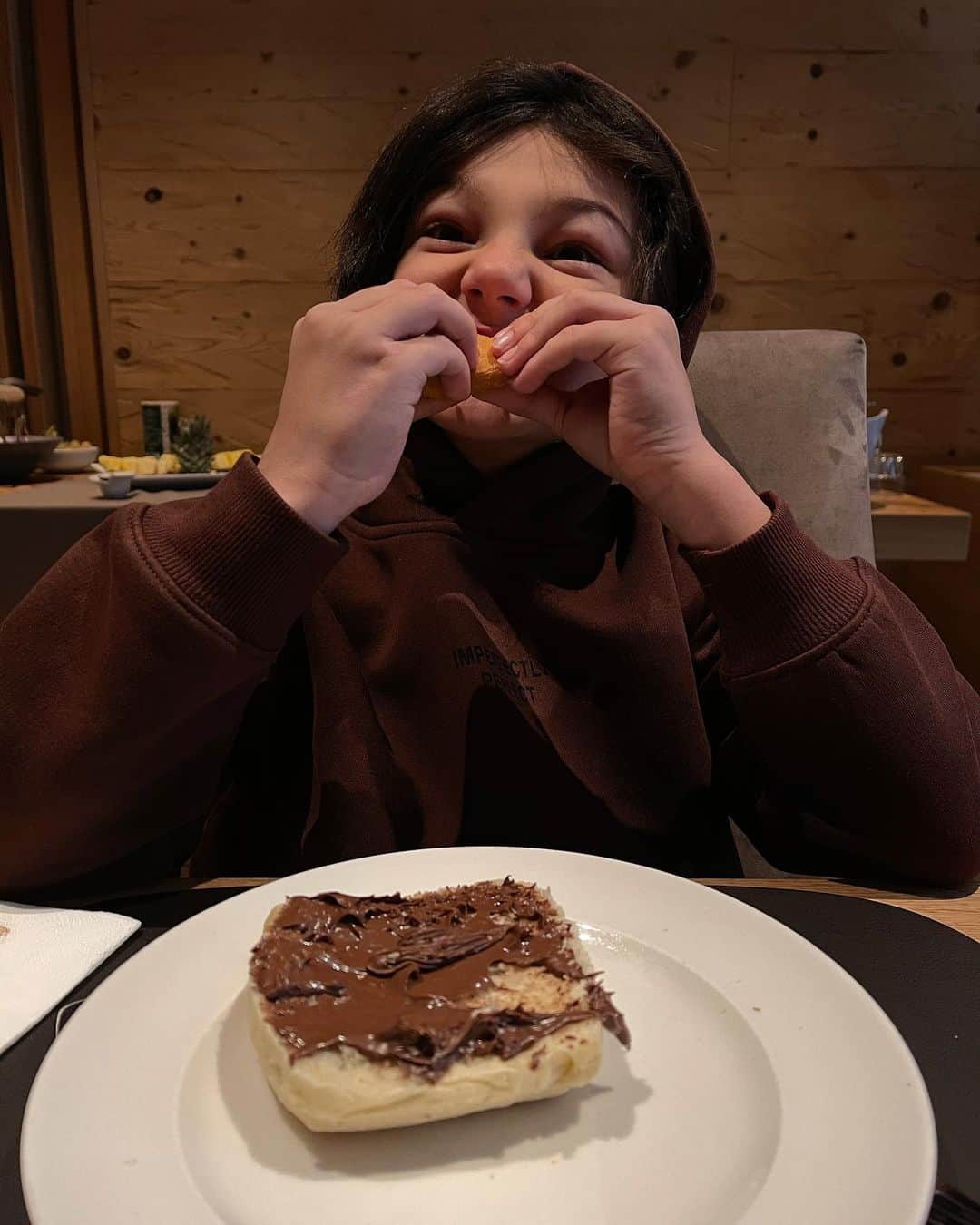 ベレン・ロドリゲスのインスタグラム：「SANTI E LA SUA NUTELLA」