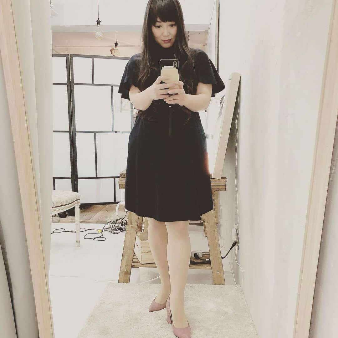 大西結花さんのインスタグラム写真 - (大西結花Instagram)「同じく前の写真発掘📷 全身バージョン✨ 髪がスーパーロング♡  #大西結花 #yuka #yukaonishi #80年代 #80年代アイドル #japanese #idol #80s #50代 #50代ファッション #rakuni」12月21日 20時37分 - yukaonishi_