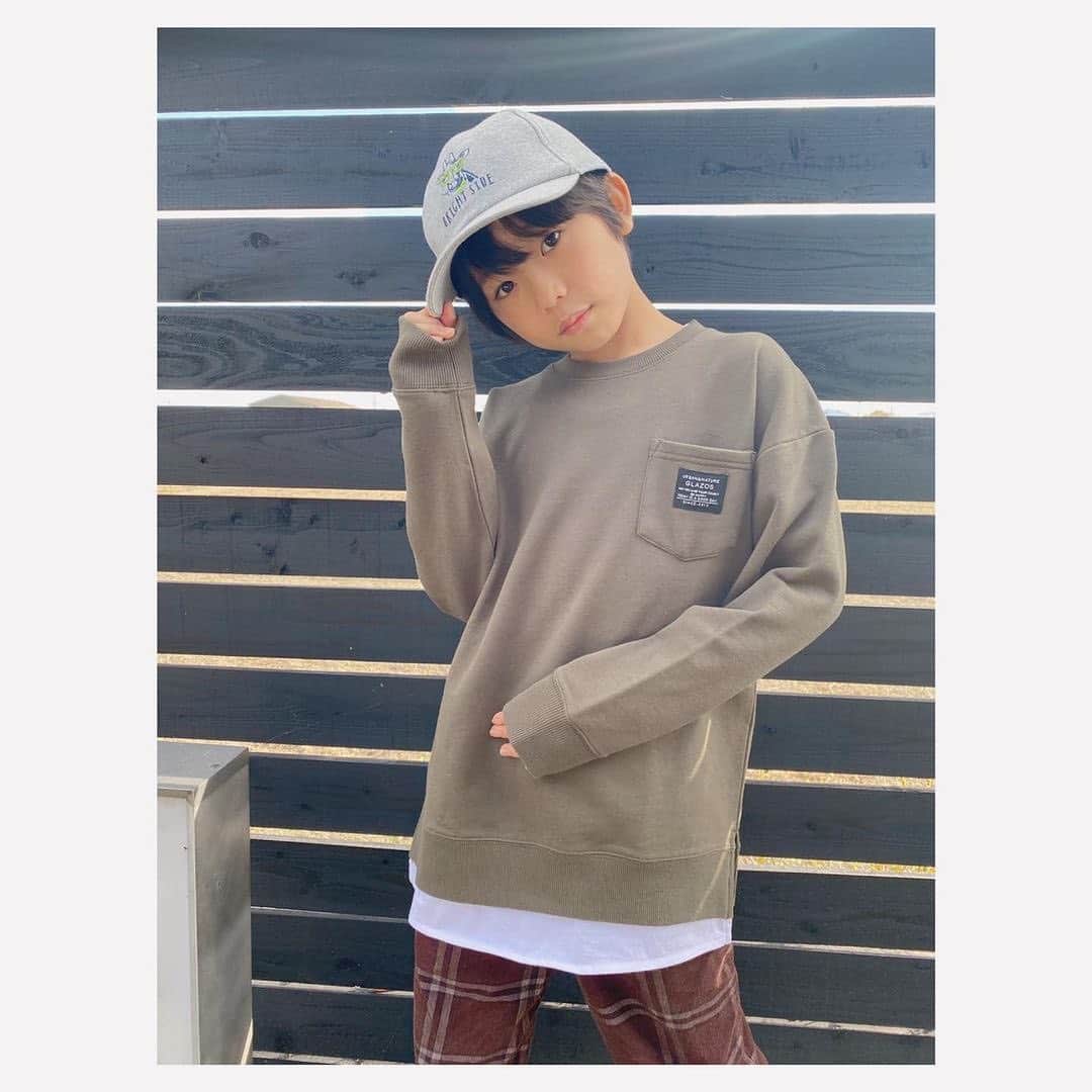 GLAZOSのインスタグラム：「. ///////// pick up items ///////// . @yu_nanana 様. 👑抗菌防臭レイヤードトレーナー. . . @reo728 様. 👑フリース・ボックスシルエットカーディガン. . . @lilick0408 様 . 👑フリース・ボックスシルエットカーディガン. . . @mary_minafy 様. 👑裏毛バックフォトトレーナー. . . . #repost #ありがとうございます . カッコ良く着ていただきありがとうございます☺️✨ . . #glazos #kidsfashion #kids #kidsootd #kids #kidscoordinate #男の子 #子供服 #wear #小学生男子 #小学生 #ジュニア服 #秋服 #秋服コーデ #中学生コーデ #トレーナー #シンプルコーデ #冬服コーデ」