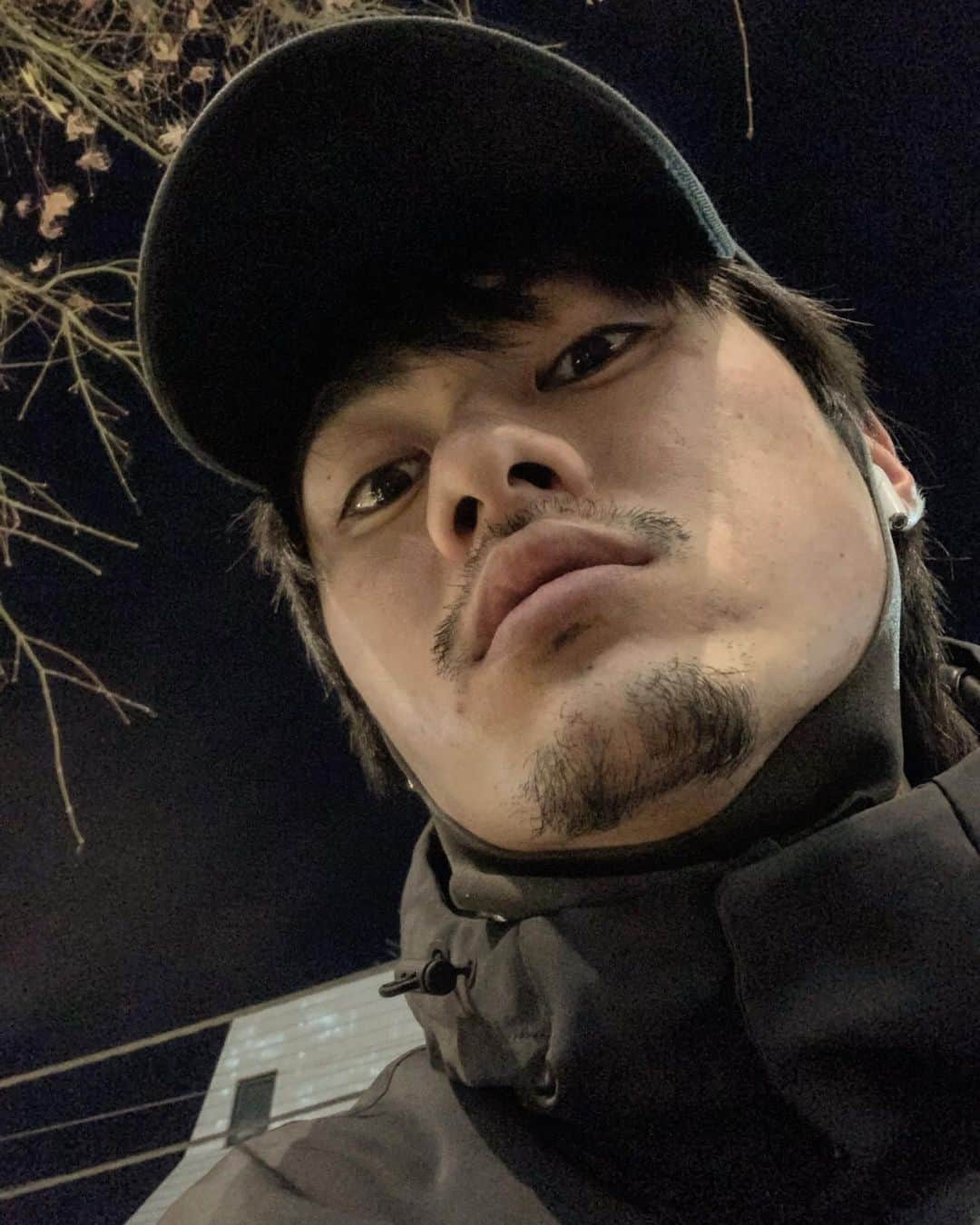 のインスタグラム：「真ん中は散って行きました。  #毛根死」