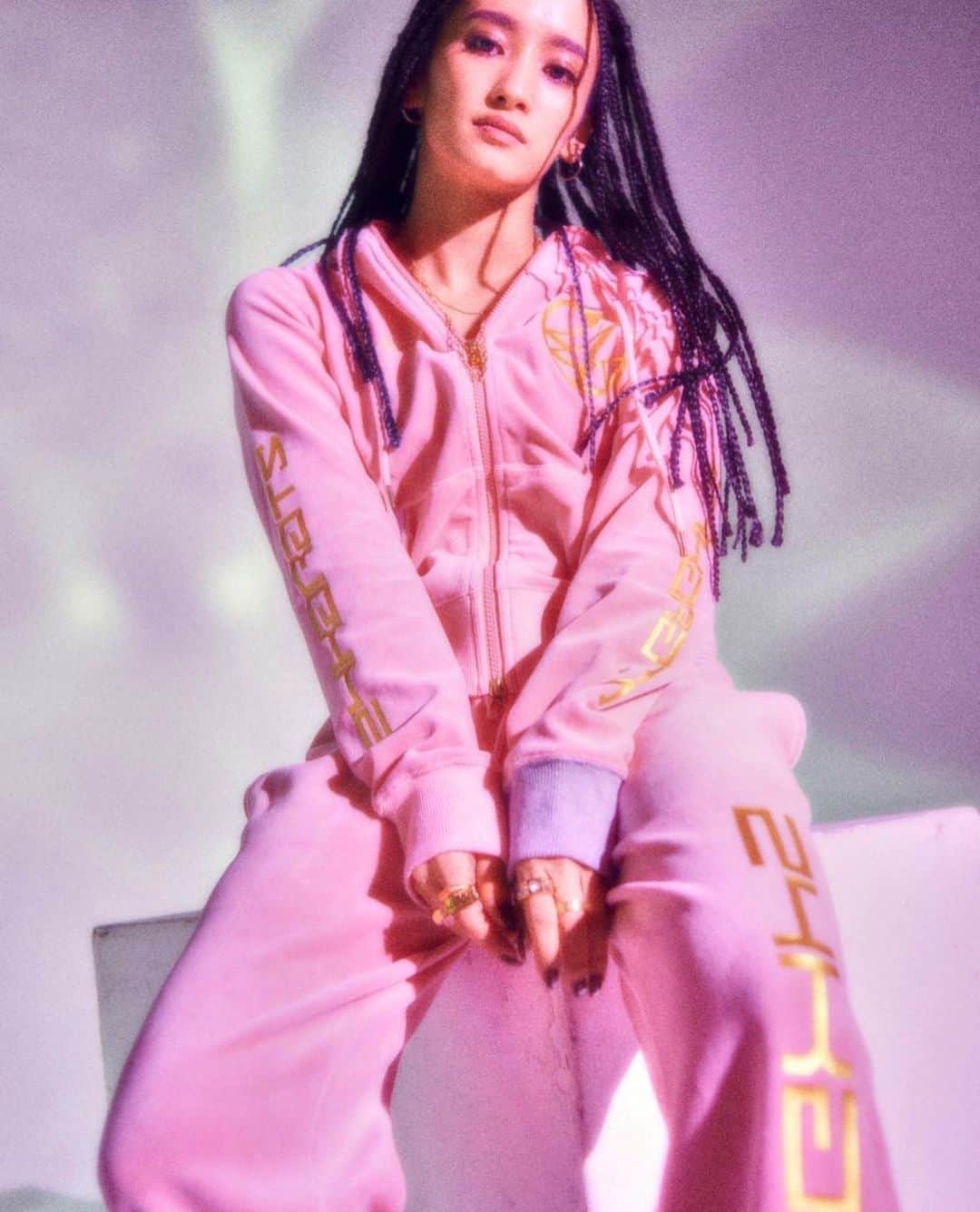 YURINOさんのインスタグラム写真 - (YURINOInstagram)「𝓖𝓞𝓛𝓓 𝓔𝓰𝓲𝓻𝓵𝓼 𝓓𝓸𝓰𝓰𝓮𝓻𝓼 23日から受注販売です」12月21日 20時54分 - yurino_happiness
