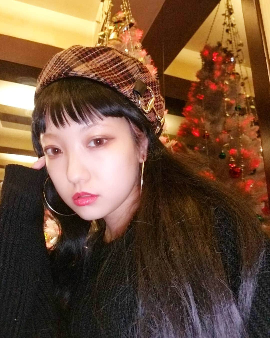 のインスタグラム：「🎅🖤🖤🖤🌠  #wigstyle #blackhair #ca4la #winterstyle #winteroutfit」