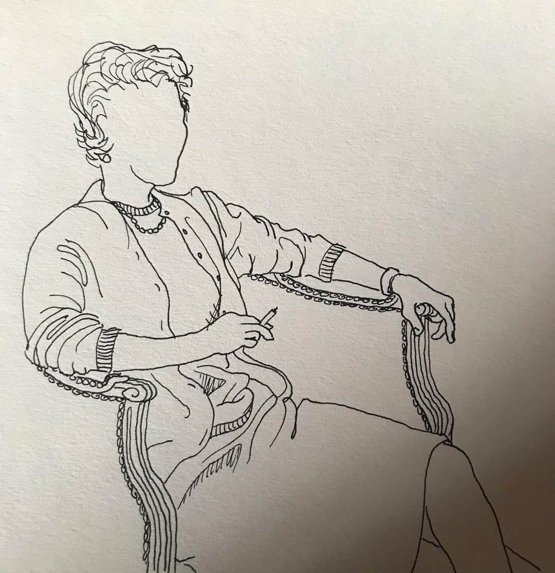 オランピアルタンのインスタグラム：「Thinking of Paulette on what would have been her 102nd birthday, her first since she moved up there... ❤️💔 Portraits of her without a face by a very young dad ✒️🕊 #paulette #pitou」