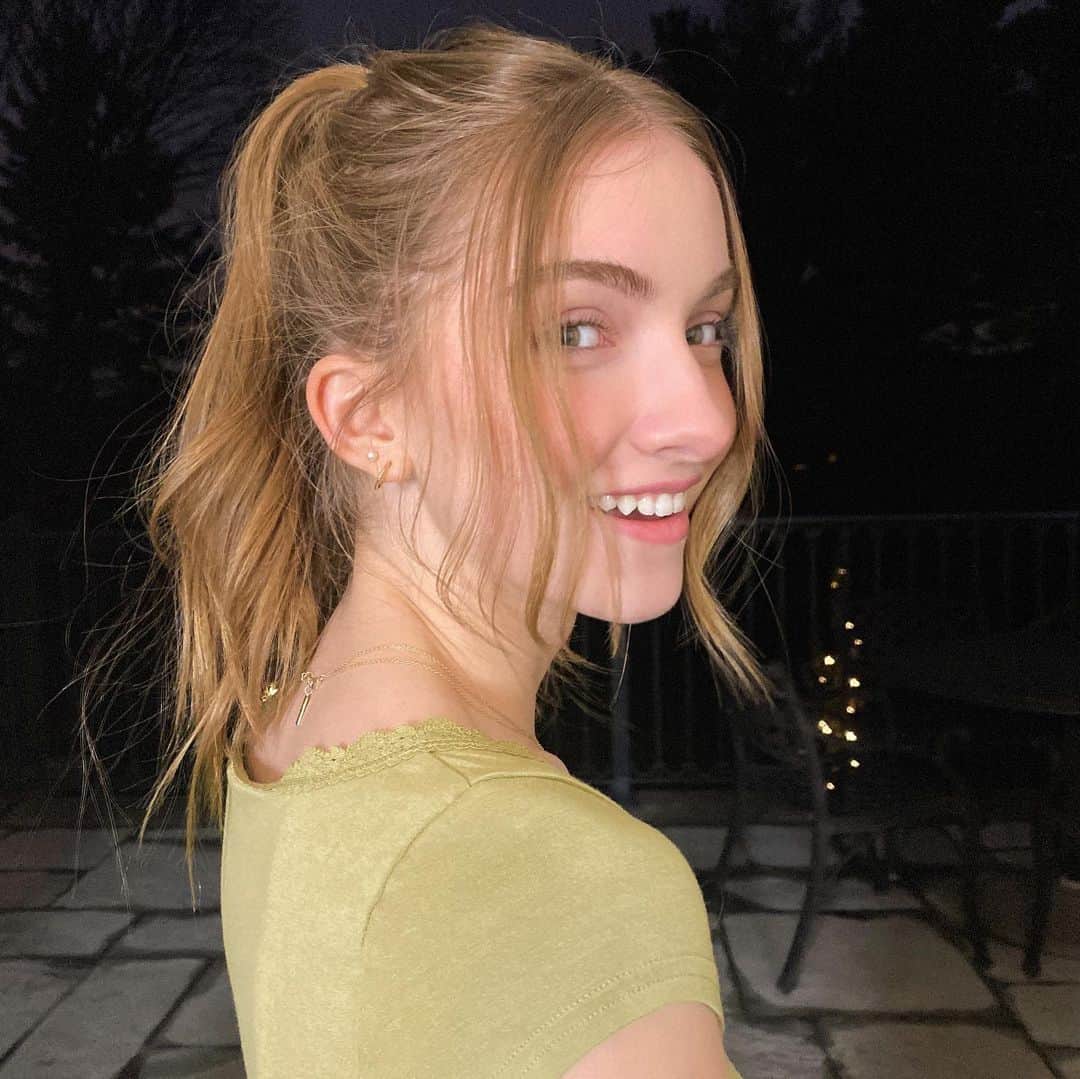 ローレン・オーランドさんのインスタグラム写真 - (ローレン・オーランドInstagram)「happy monday 🌝」12月22日 7時45分 - laurenorlando88