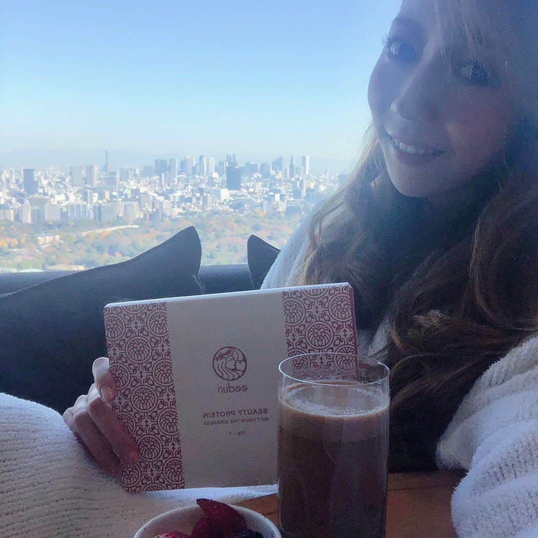 山田優依さんのインスタグラム写真 - (山田優依Instagram)「with Beauty Protein　  ご提供頂いているeedunのビューティプロテイン、 ステイケーションにも持って行ってみました  持ち歩くのにも軽量で便利なパッケージだから 不足しがちな外出先のタンパク質補給にも最適👌  #PR #eedunprotein #beautyprotein #eedun @eedun」12月22日 8時06分 - yui_gourmetwalker