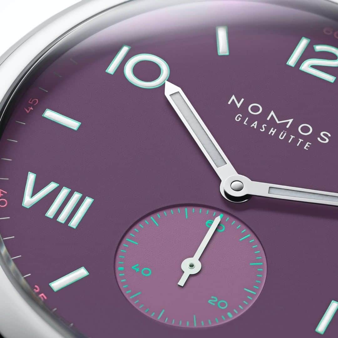 のインスタグラム：「Only a few hours to go: @coolhunting  is auctioning this limited-edition Club on ebay—and the best part is, all funds raised go directly to @trevorproject   #nomos #glashütte #clubcampusforpride」