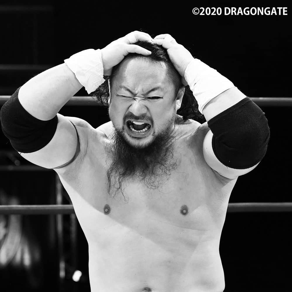 吉田隆司さんのインスタグラム写真 - (吉田隆司Instagram)「丸め込みシャラップ… #dragongate #prowrestling #prowrestler #lol #shutup #goldgym #bodybuilding #anytimefitness #fitness #diet #model #instagood #ドラゴンゲート #プロレス #プロレスラー #写真 #丸め込みシャラップ #ジム #福岡 #博多 #マシッソヨ #일본 #맛있는 #한국 #교육」12月21日 23時08分 - yoshidatakashidg