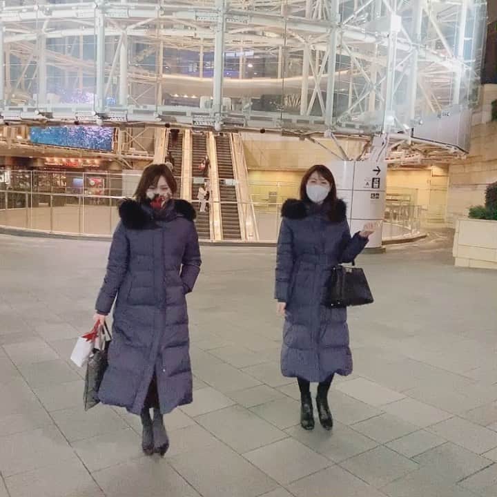のインスタグラム：「My sisters💜」