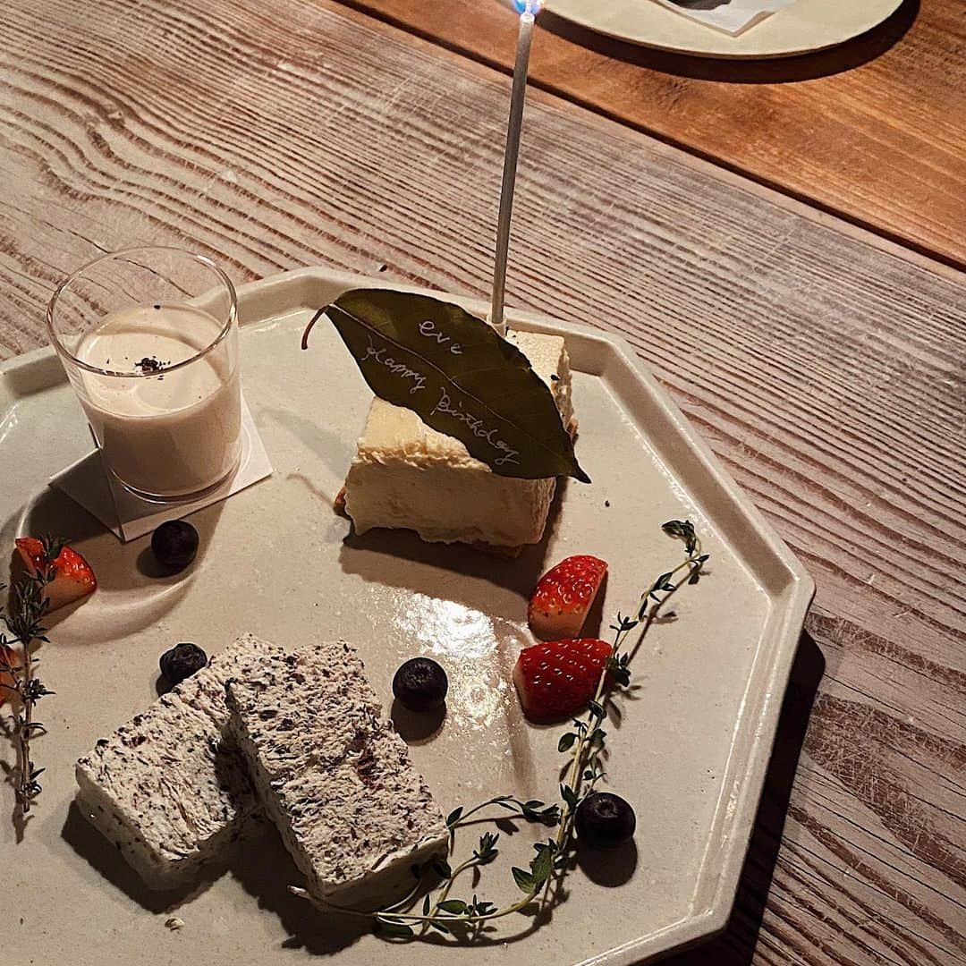 前田イブのグルメインスタ