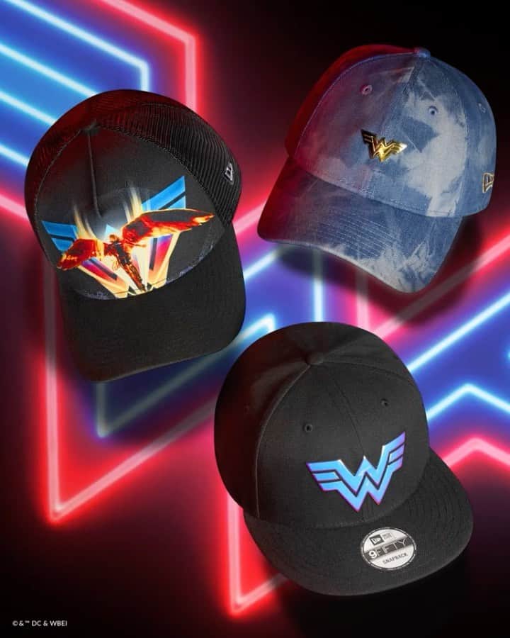 ニューエラ・キャップのインスタグラム：「Wonder Woman is back on your screens and at neweracap.com this holiday season. Available now at the link in bio!」