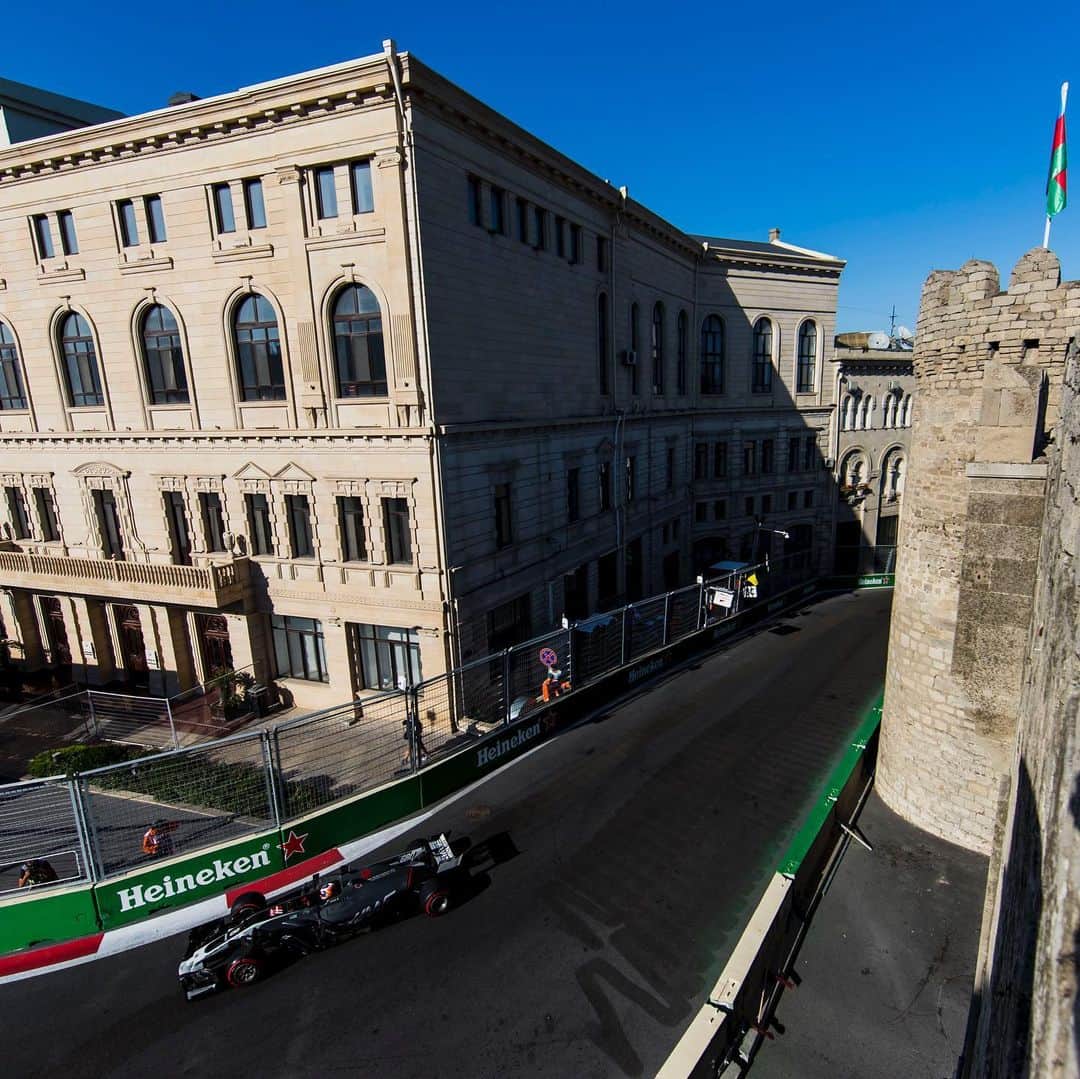 ロマン・グロージャンさんのインスタグラム写真 - (ロマン・グロージャンInstagram)「2017 - A bit of a more difficult year with the team. But a double point finish in Monaco.  Team: Haas F1 Team Grand Prix: 20 Championship Classification: 13th Points finishes: 8 Points scored: 28 Best result: 6th in Austria  #F1 #Formula1 #FormulaOne #Motorsport #Racing #RomainGrosjean #Grosjean」12月21日 23時49分 - grosjeanromain