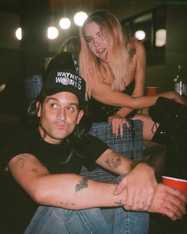 Teen Vogueさんのインスタグラム写真 - (Teen VogueInstagram)「G-Eazy just confirmed his relationship with Ashley Benson with an overt declaration of loooove 🥰 See more at the link in bio.」12月22日 0時01分 - teenvogue