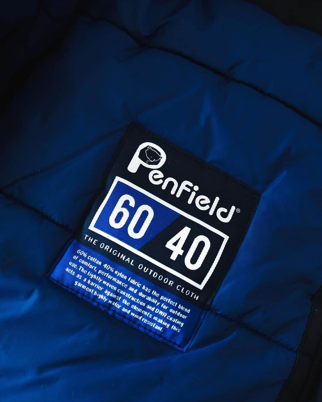 ペンフィールドのインスタグラム：「Our mid-length Lansing jacket is crafted from water-resistant and windproof 60/40 fabric to keep you protected from the elements all winter long.  #ForLifeInTheOpen」