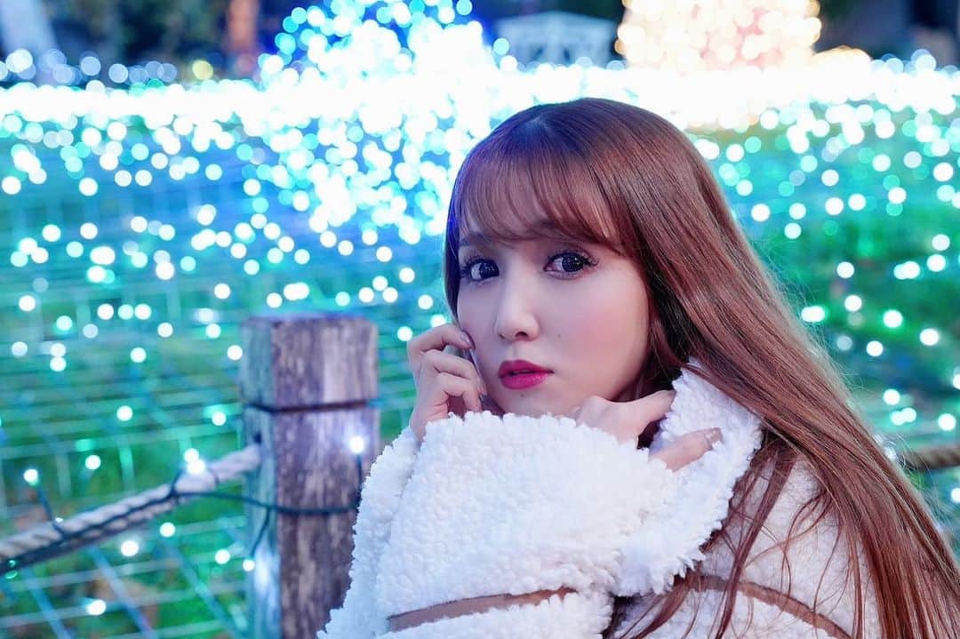 友田彩也香のインスタグラム：「イルミネーションデート🌌❤︎﻿ ﻿ ﻿友田彩也香オフィシャルファンクラブ🏰👸﻿ https://fantia.jp/fanclubs/62661﻿ ﻿ ﻿ #インスタグラビア #instagravure﻿ #Japanese #japanesegirl ﻿ #sexy #Photo #gravure #shooting﻿ #Casual #Fashion #ootd #illumination﻿ #official #Fanclub #offshot﻿ #Fantia #ファンティア ﻿ #follow #followme」